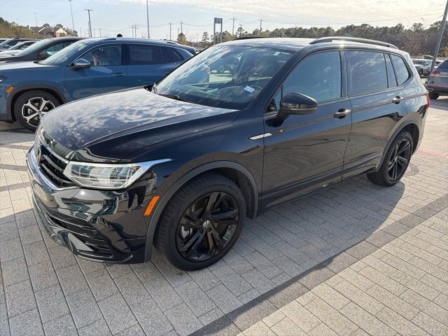 2023 Volkswagen Tiguan SE R-Line Black