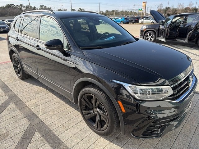 2023 Volkswagen Tiguan SE R-Line Black