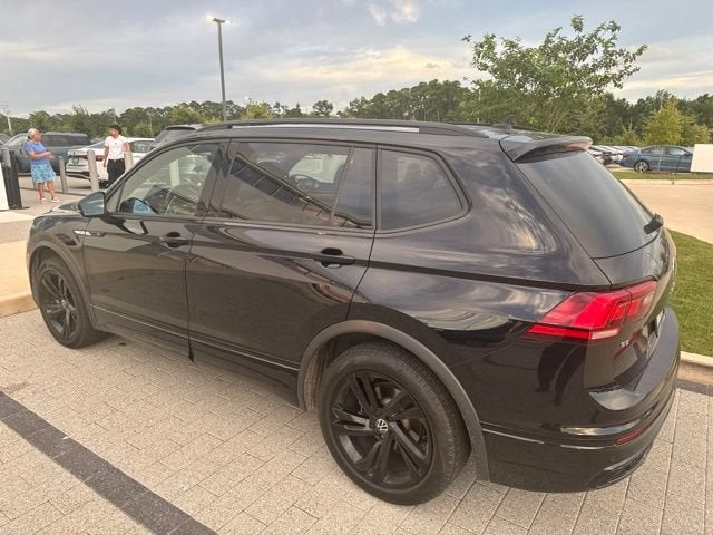 2024 Volkswagen Tiguan SE R-Line Black