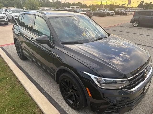 2024 Volkswagen Tiguan SE R-Line Black