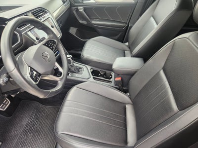 2023 Volkswagen Tiguan SE R-Line Black