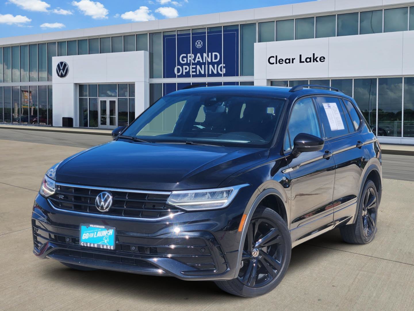 2024 Volkswagen Tiguan SE R-Line Black