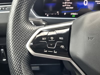 2024 Volkswagen Tiguan SE R-Line Black