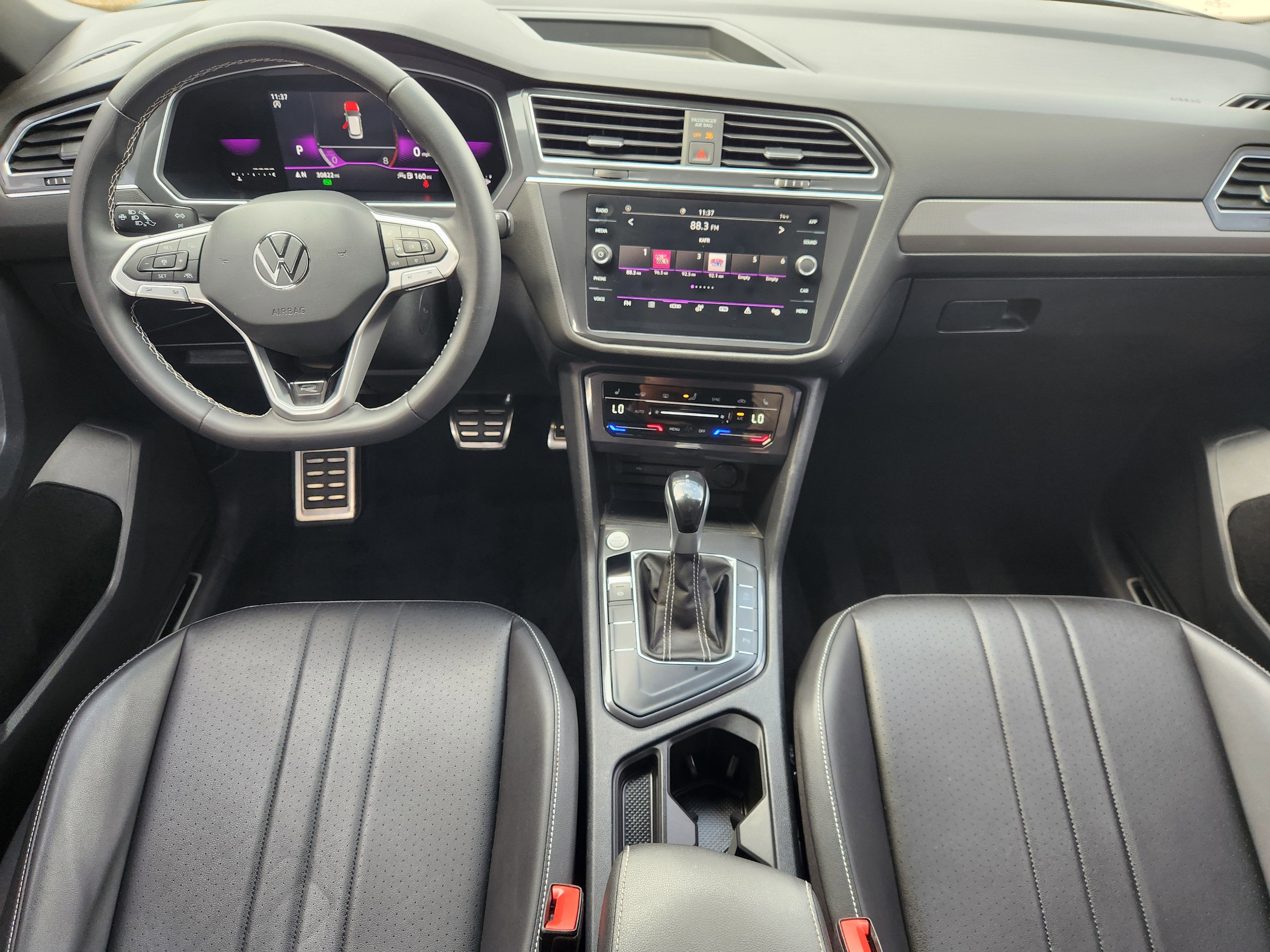 2023 Volkswagen Tiguan SE R-Line Black