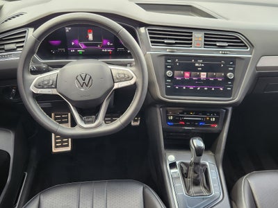 2023 Volkswagen Tiguan SE R-Line Black