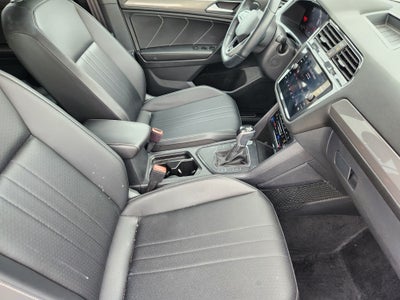 2022 Volkswagen Tiguan SE R-Line Black