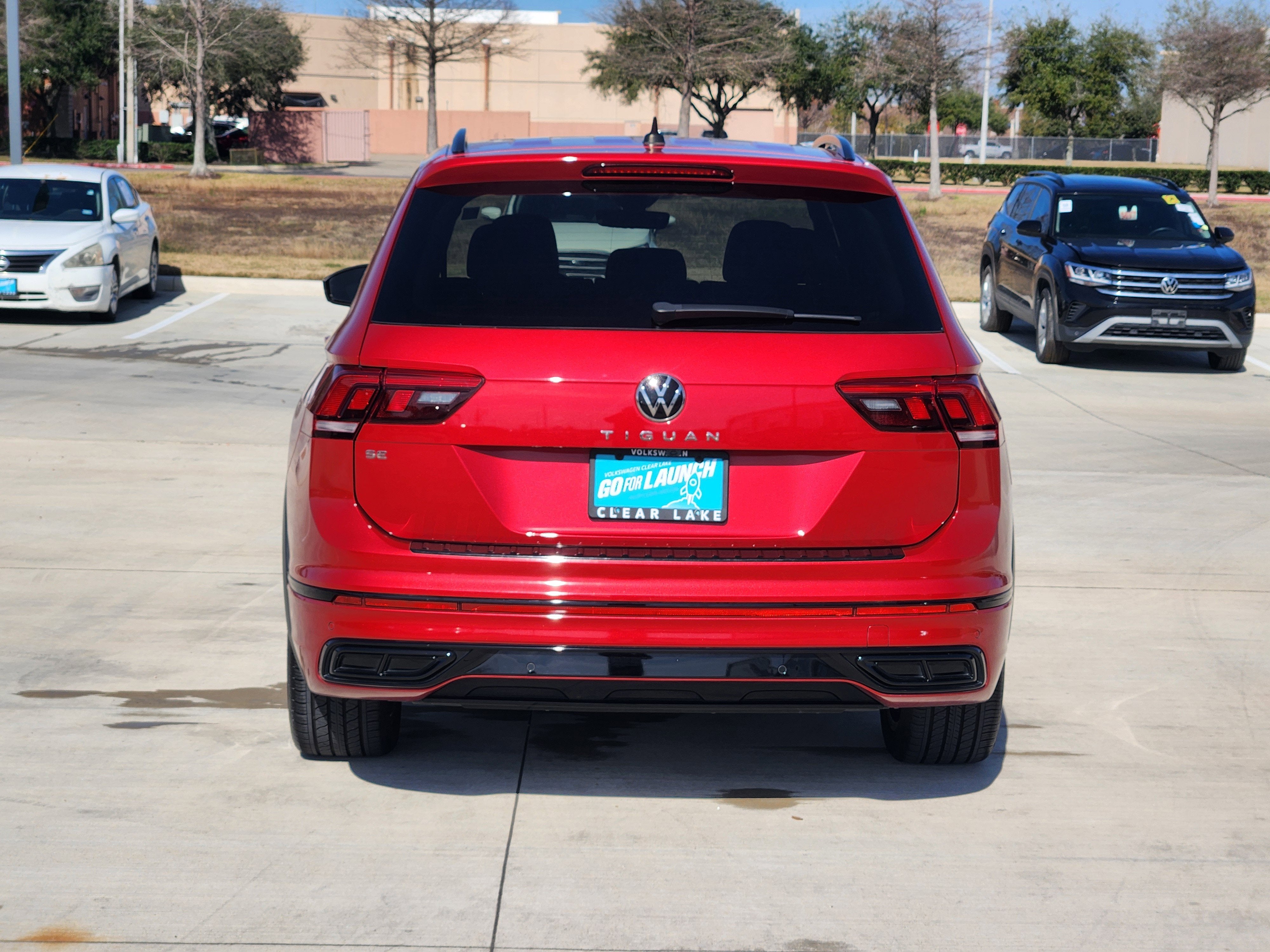 2024 Volkswagen Tiguan SE R-Line Black