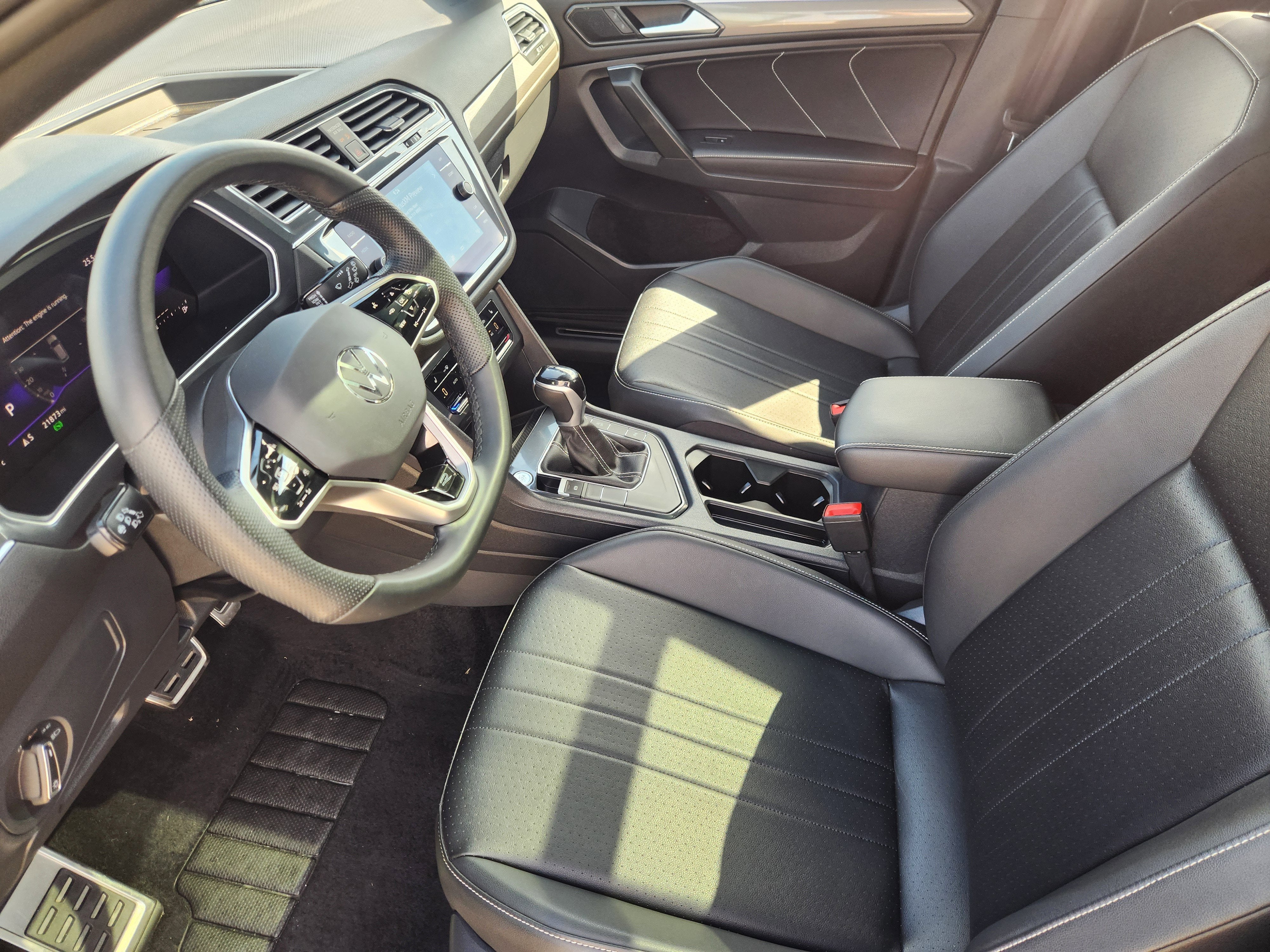 2024 Volkswagen Tiguan SE R-Line Black