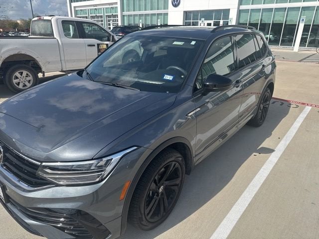 2024 Volkswagen Tiguan SE R-Line Black