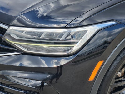 2022 Volkswagen Tiguan SE R-Line Black