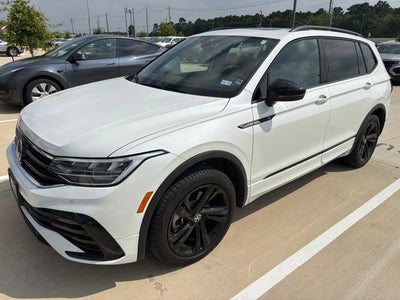 2024 Volkswagen Tiguan SE R-Line Black