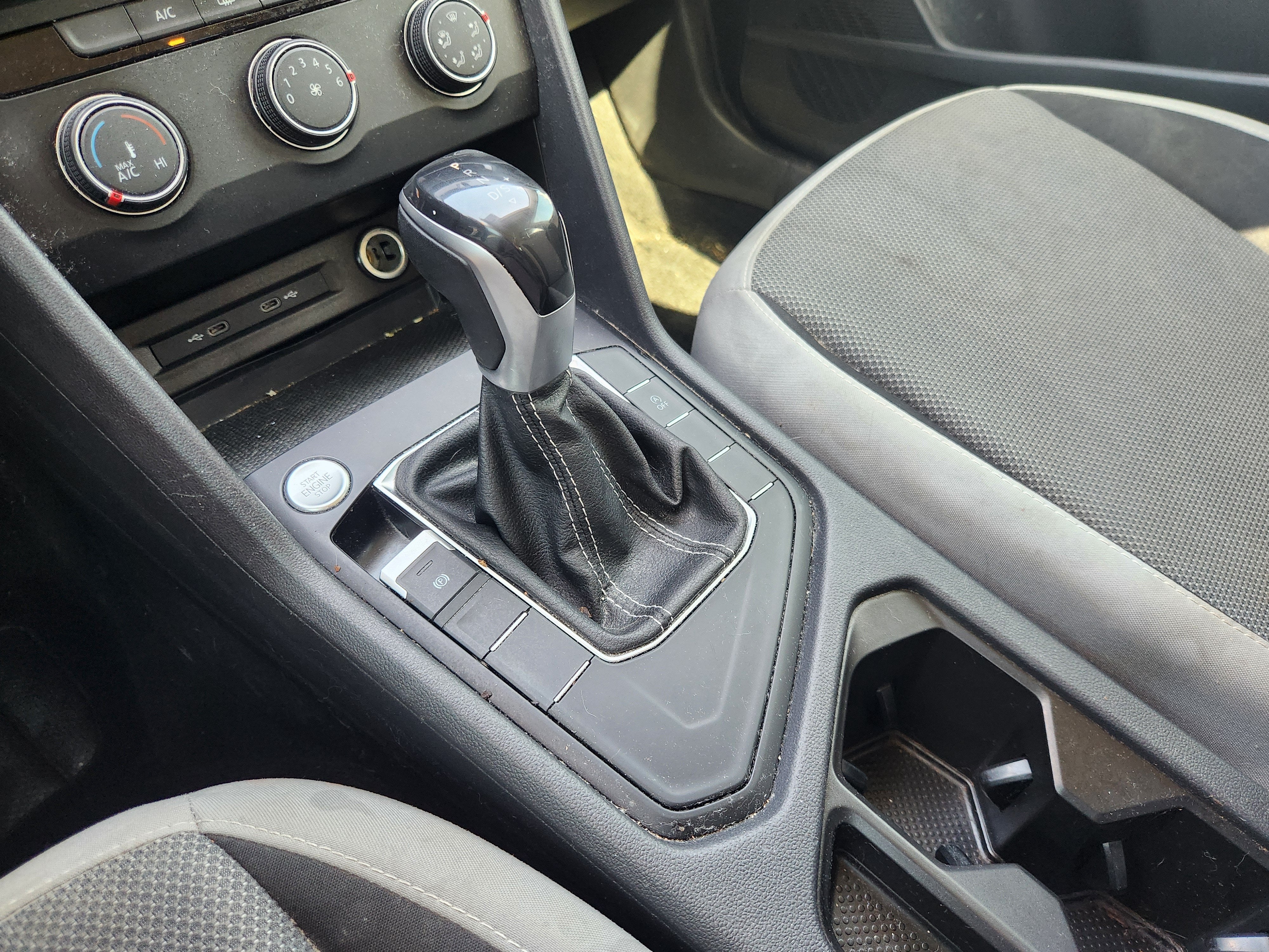 2022 Volkswagen Taos S