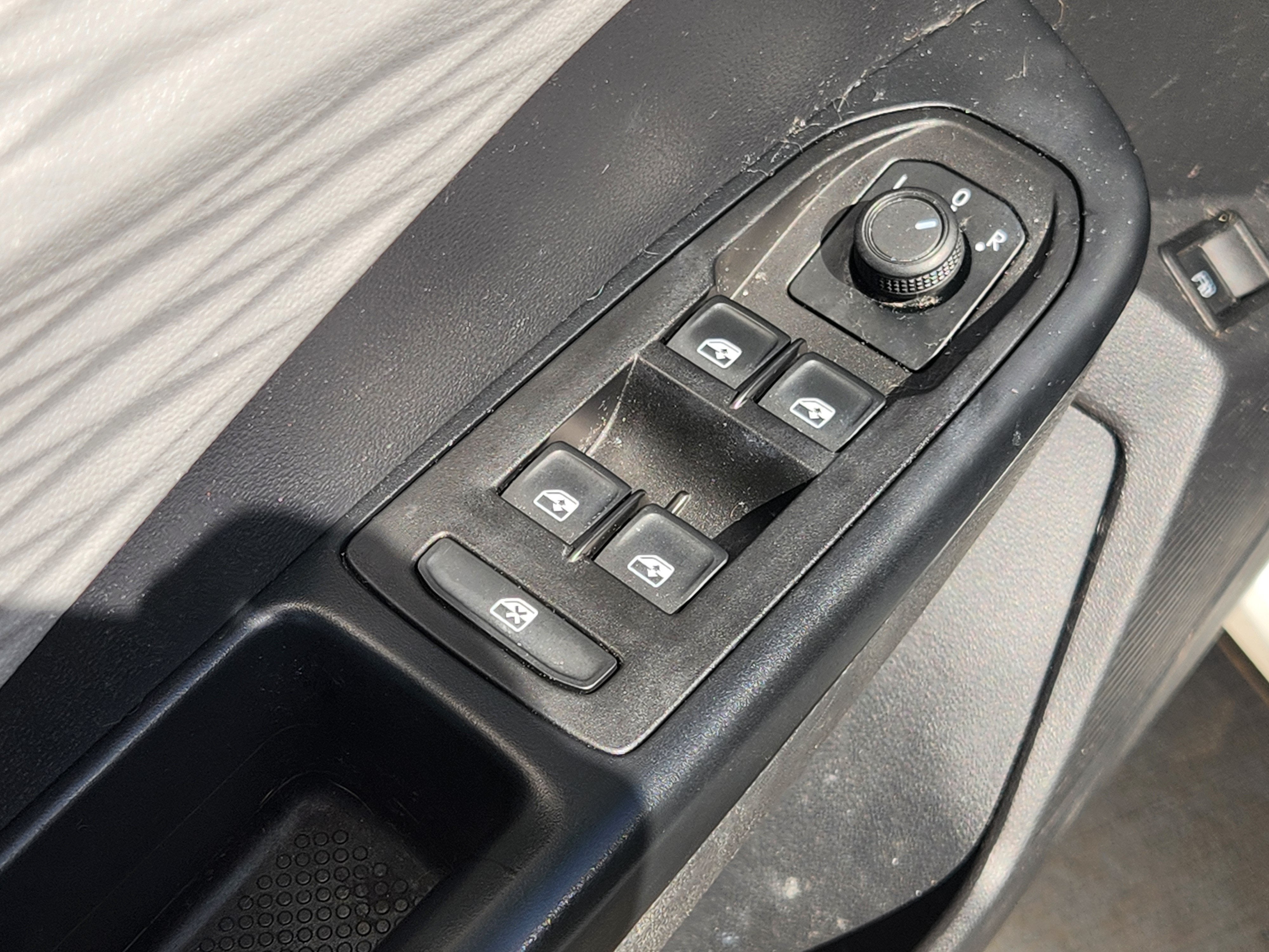 2022 Volkswagen Taos S