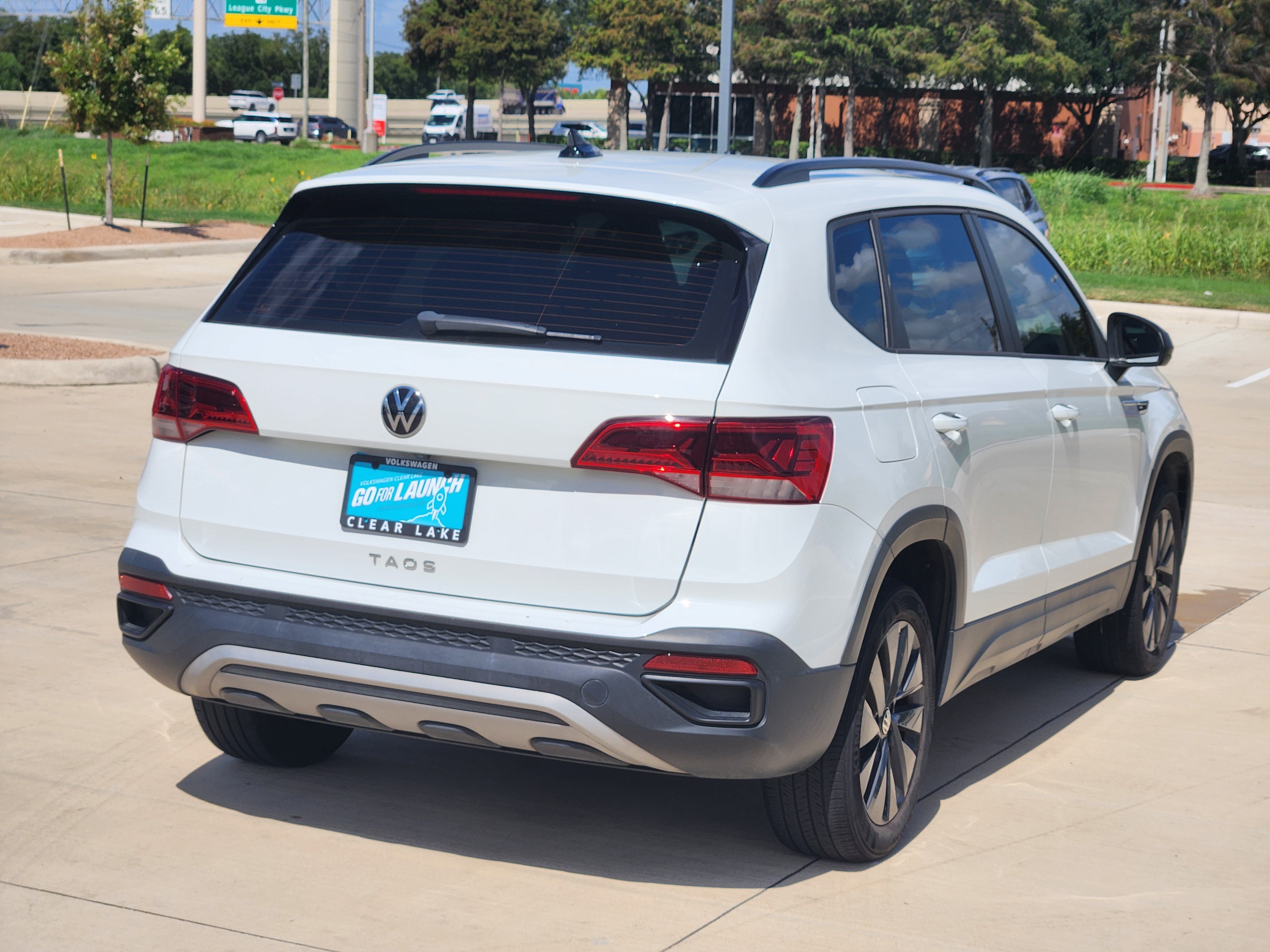 2022 Volkswagen Taos S