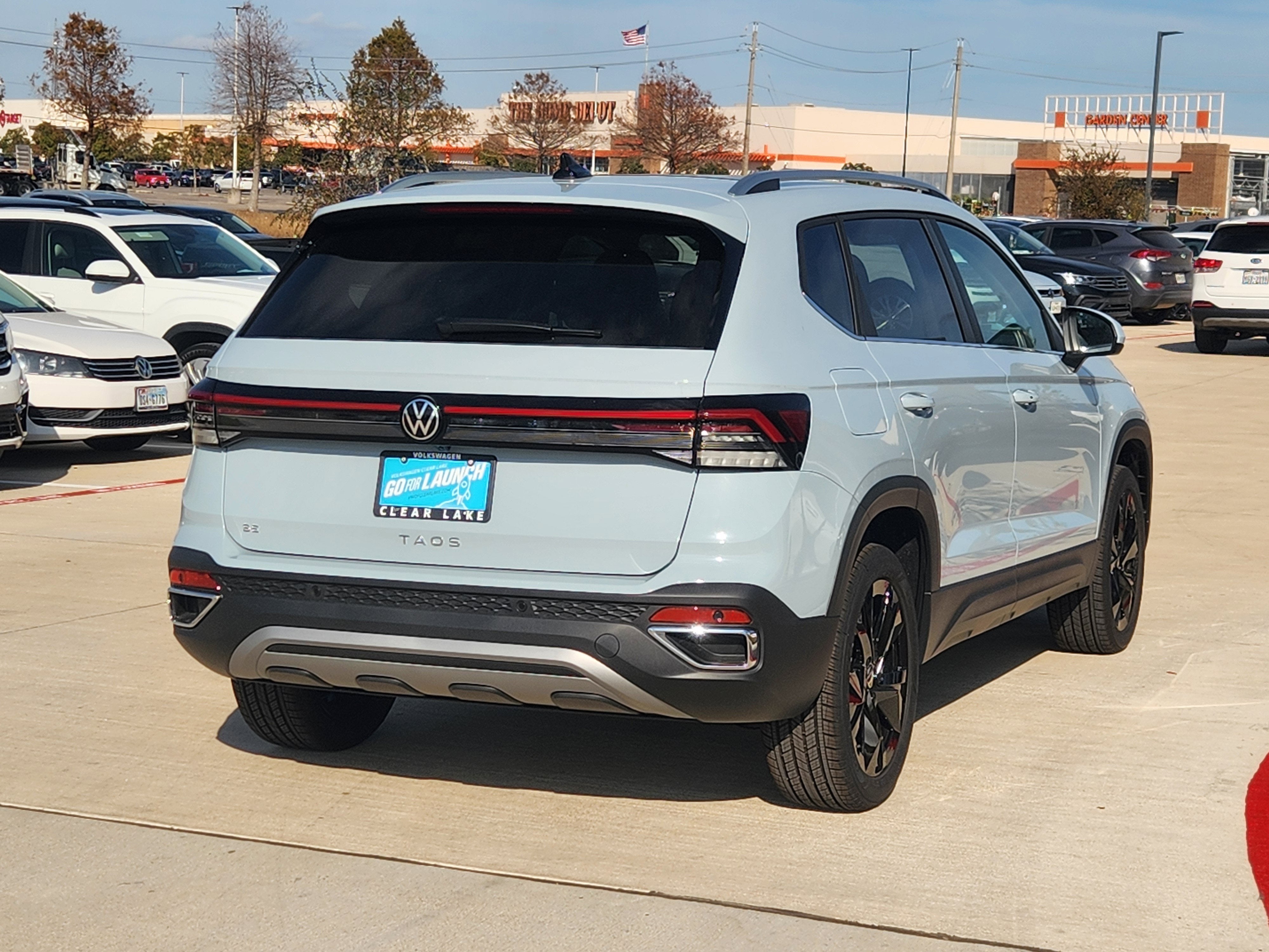 2026 Volkswagen Taos SE