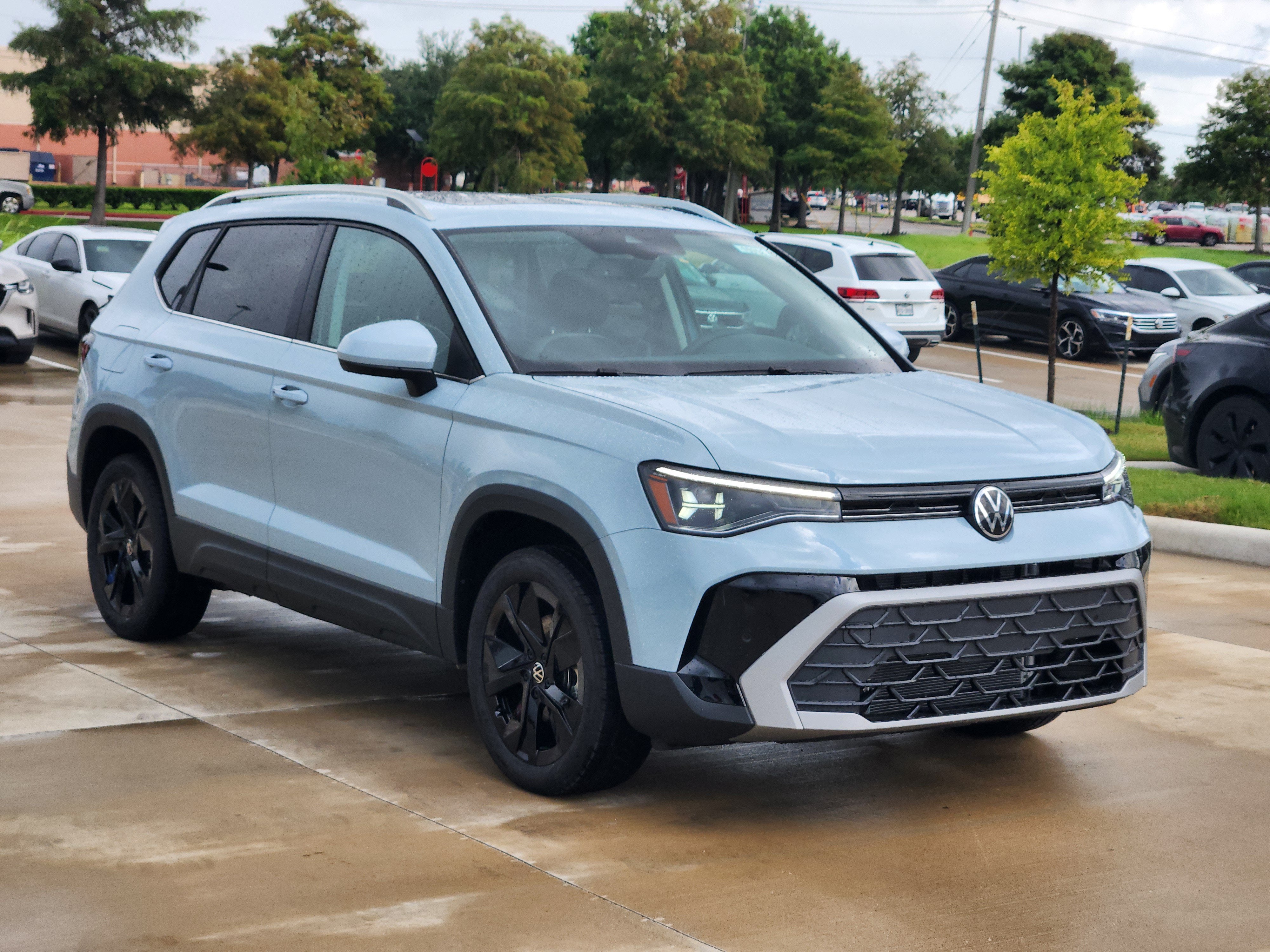 2026 Volkswagen Taos SE