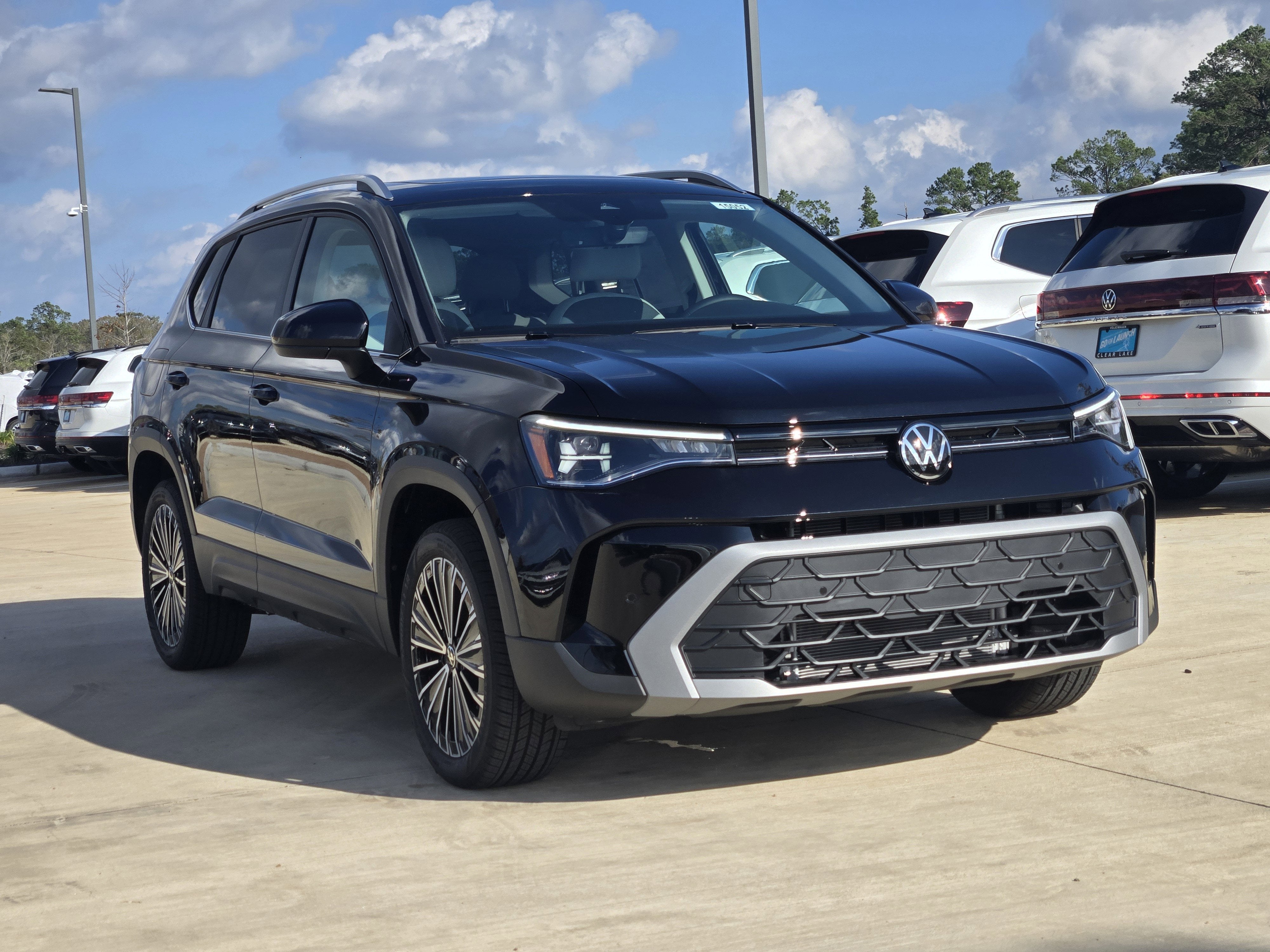 2026 Volkswagen Taos SE