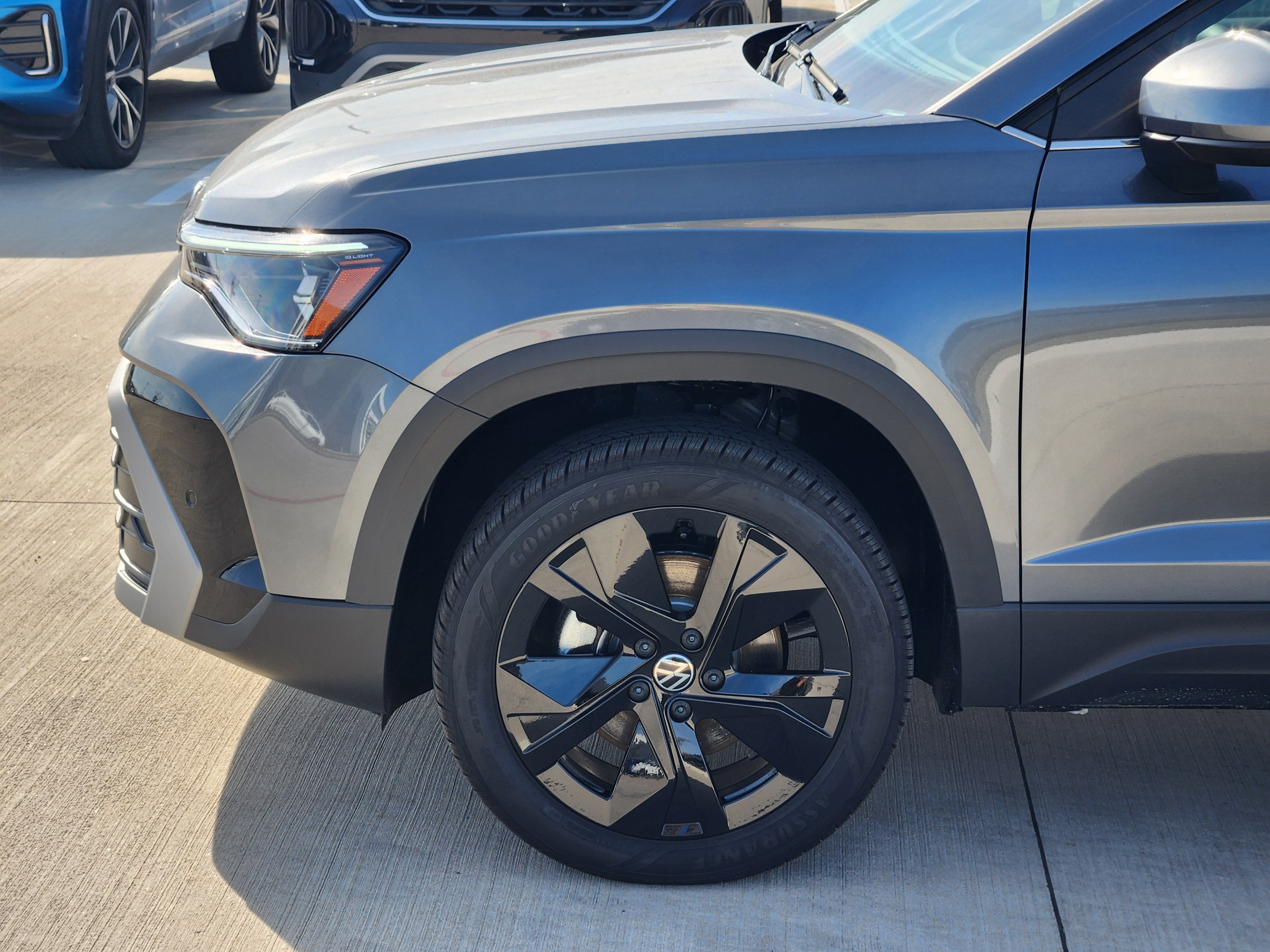 2026 Volkswagen Taos SE