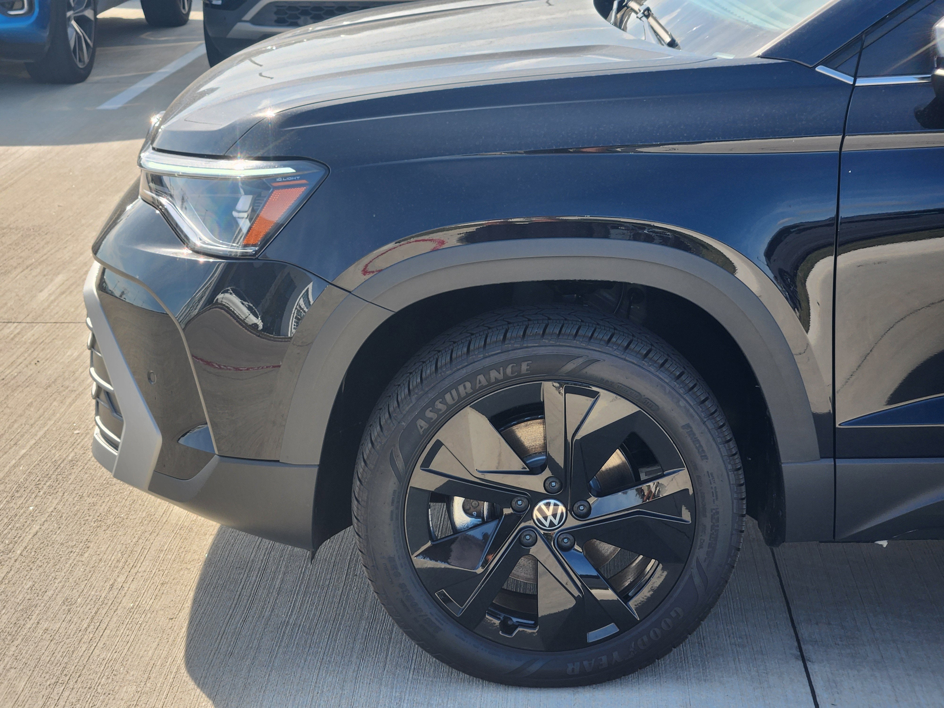 2026 Volkswagen Taos SE