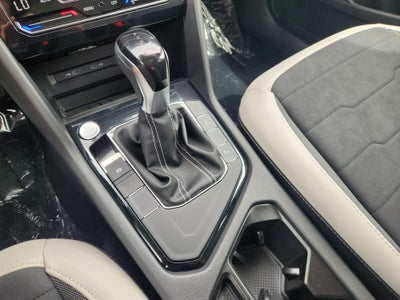 2027 Volkswagen Taos SE