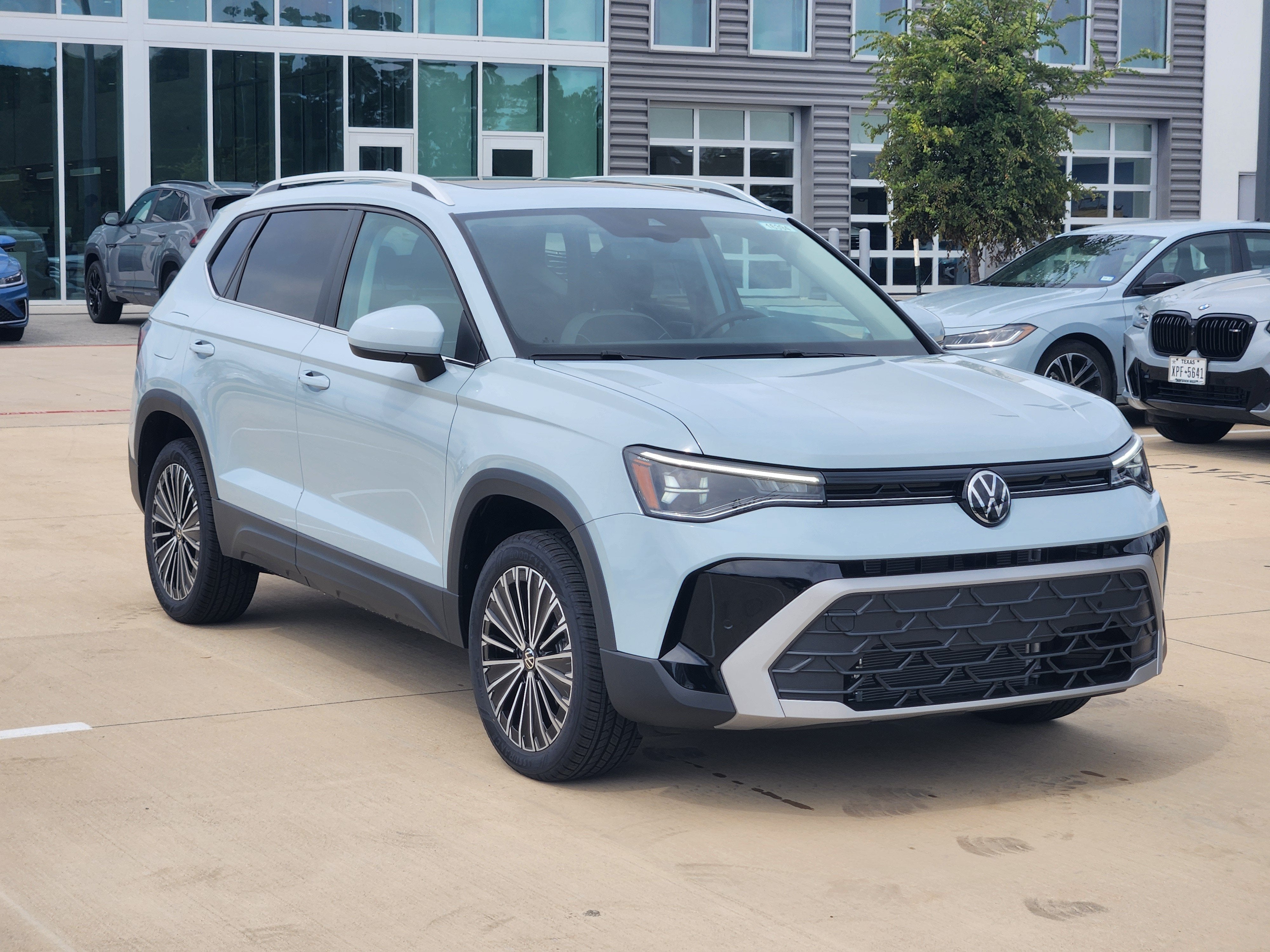 2027 Volkswagen Taos SE