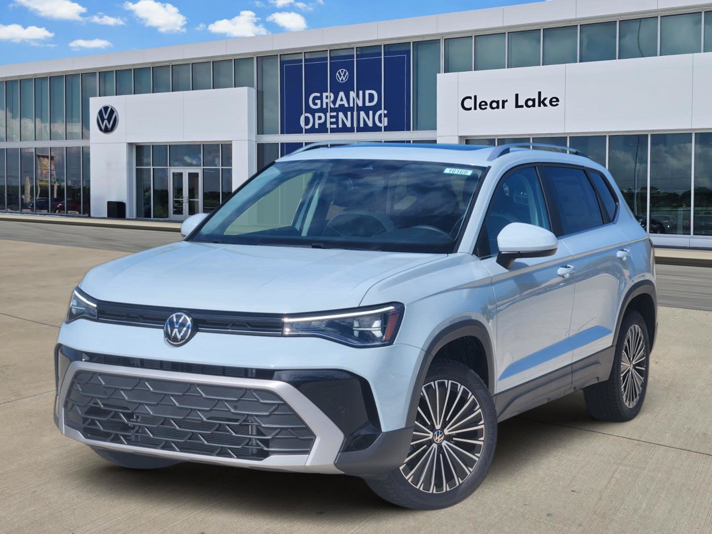 2027 Volkswagen Taos SE