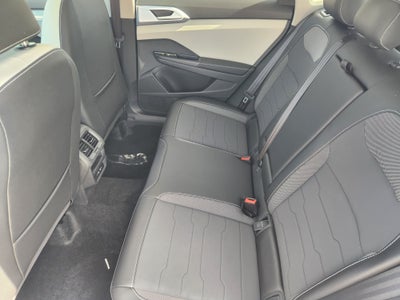 2027 Volkswagen Taos SE