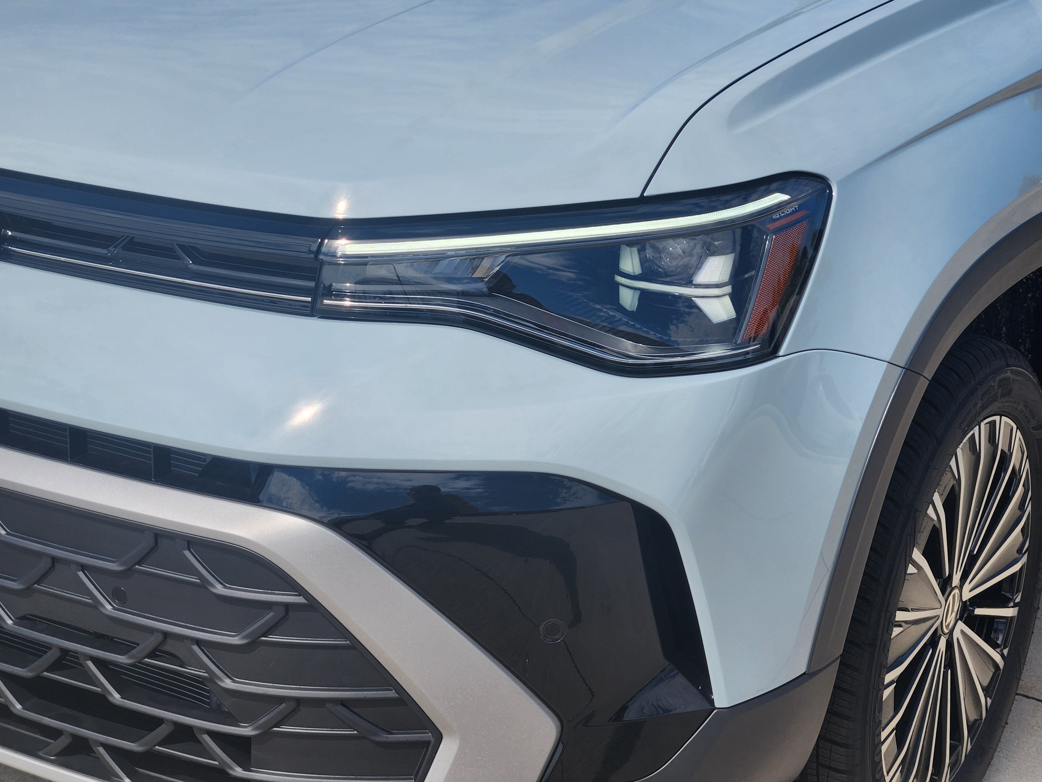 2027 Volkswagen Taos SE
