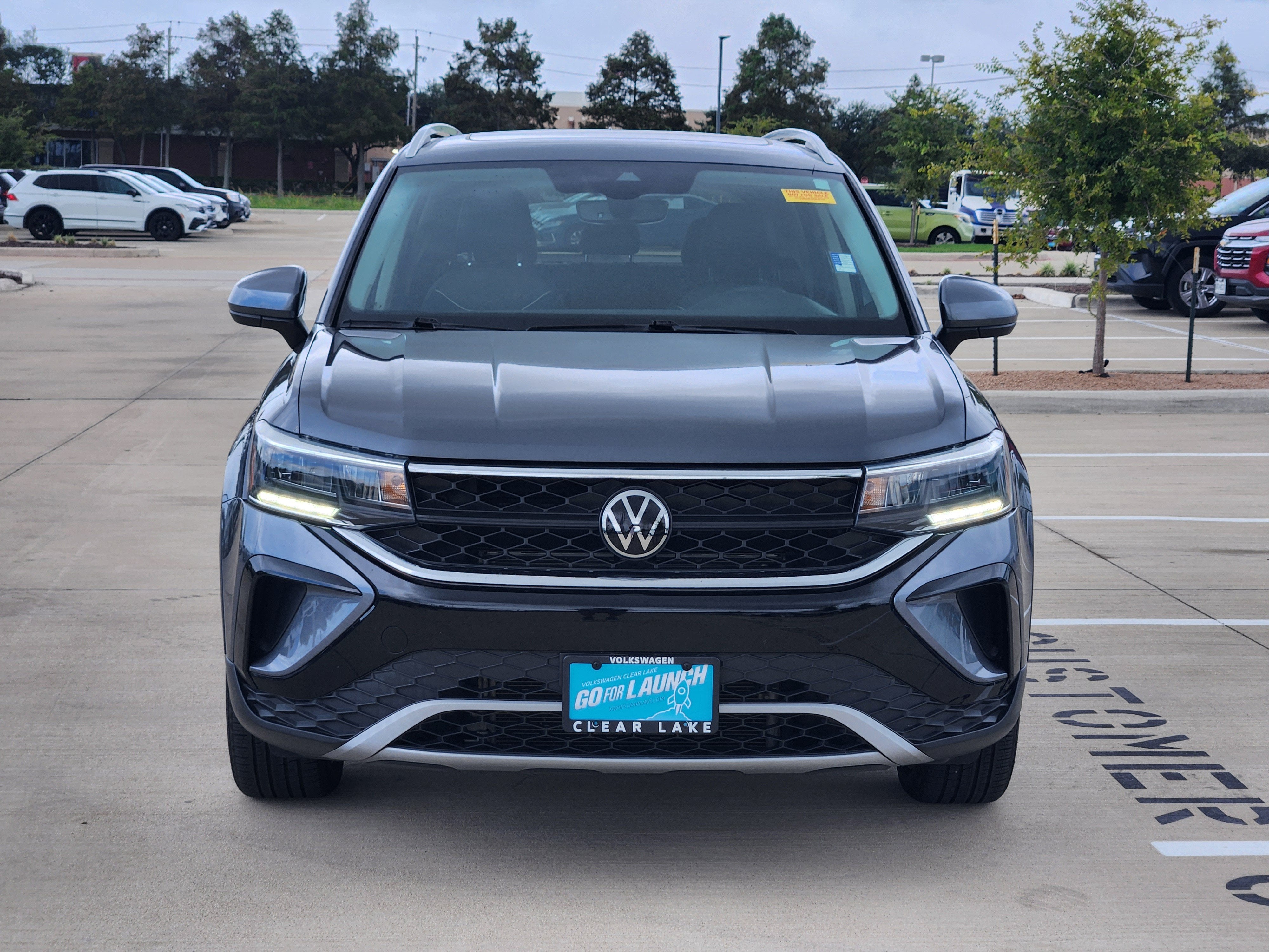 2023 Volkswagen Taos SE