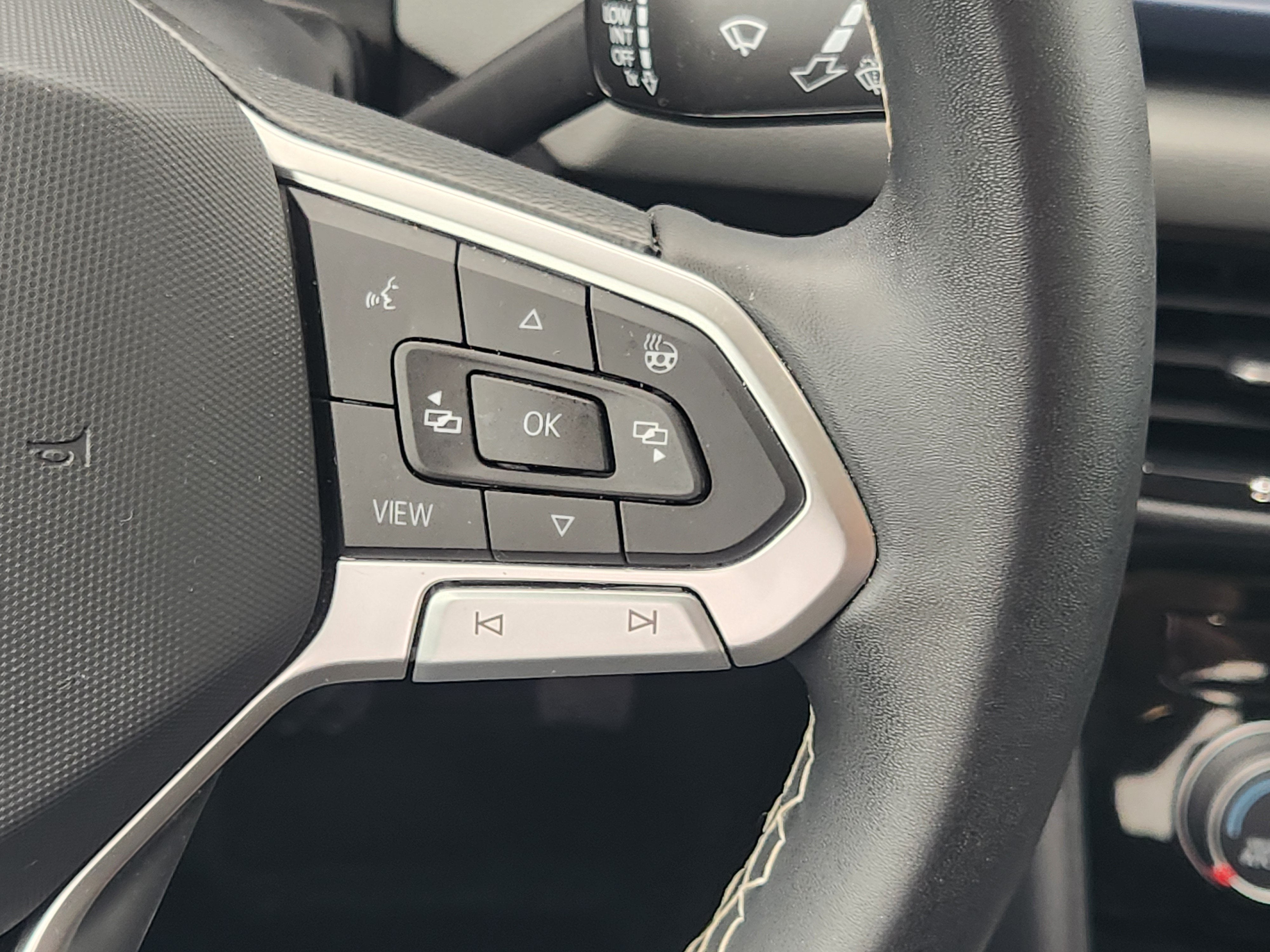 2023 Volkswagen Taos SE