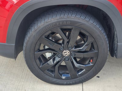 2024 Volkswagen Taos SE