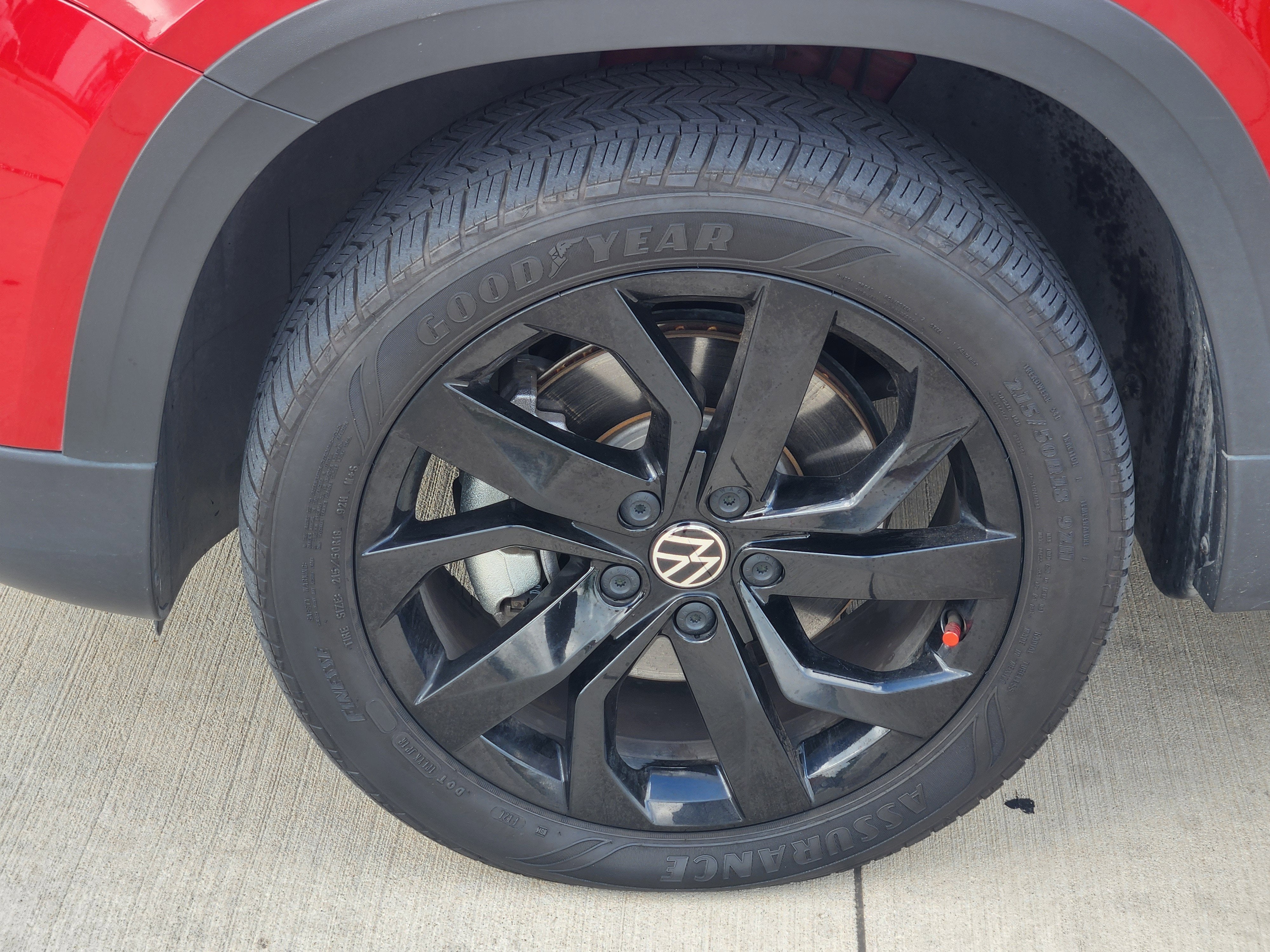 2024 Volkswagen Taos SE