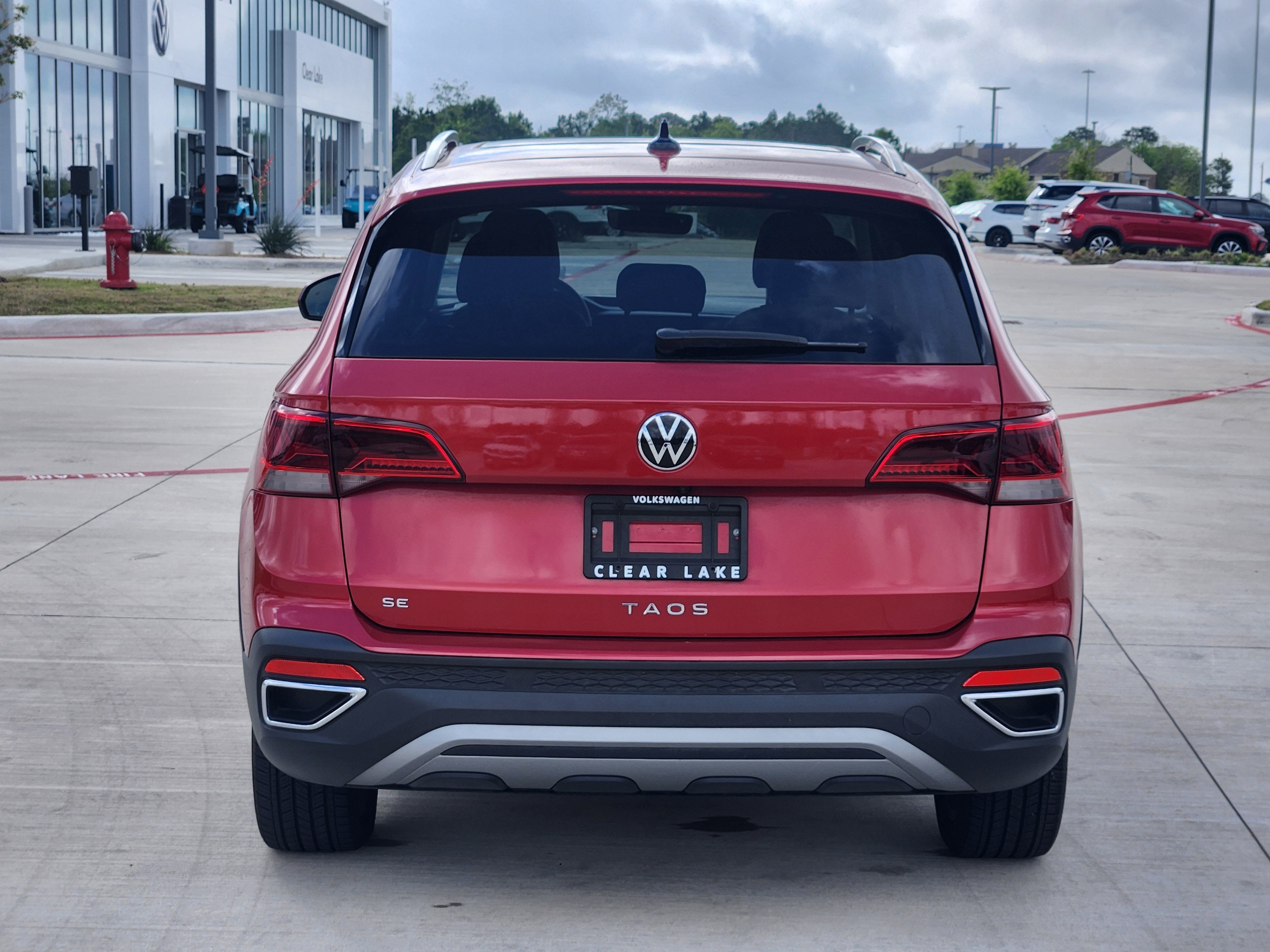 2024 Volkswagen Taos SE