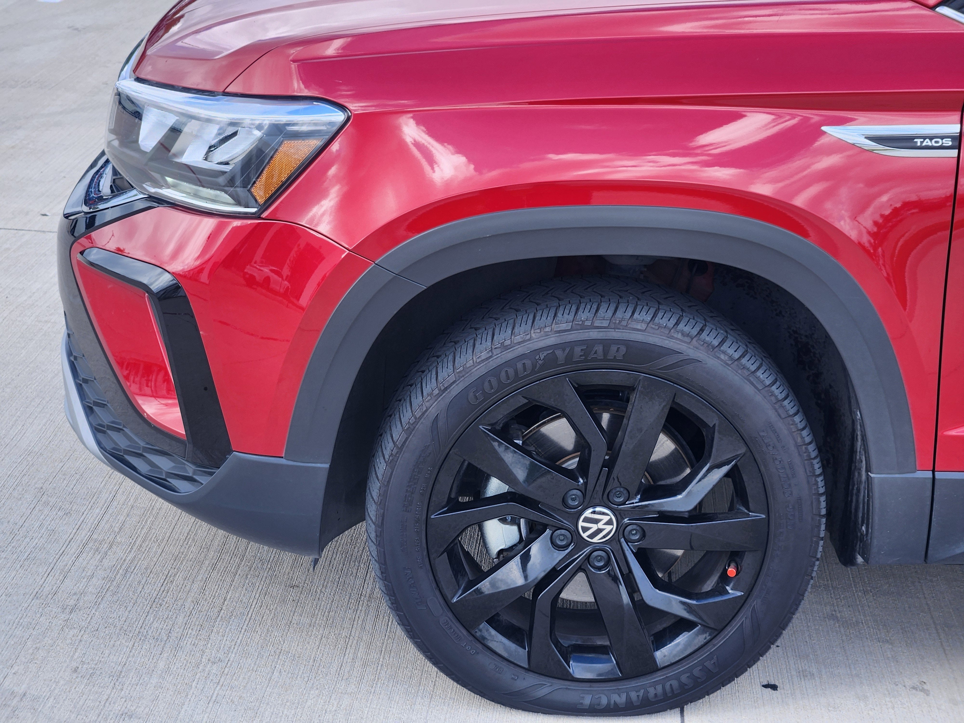 2024 Volkswagen Taos SE