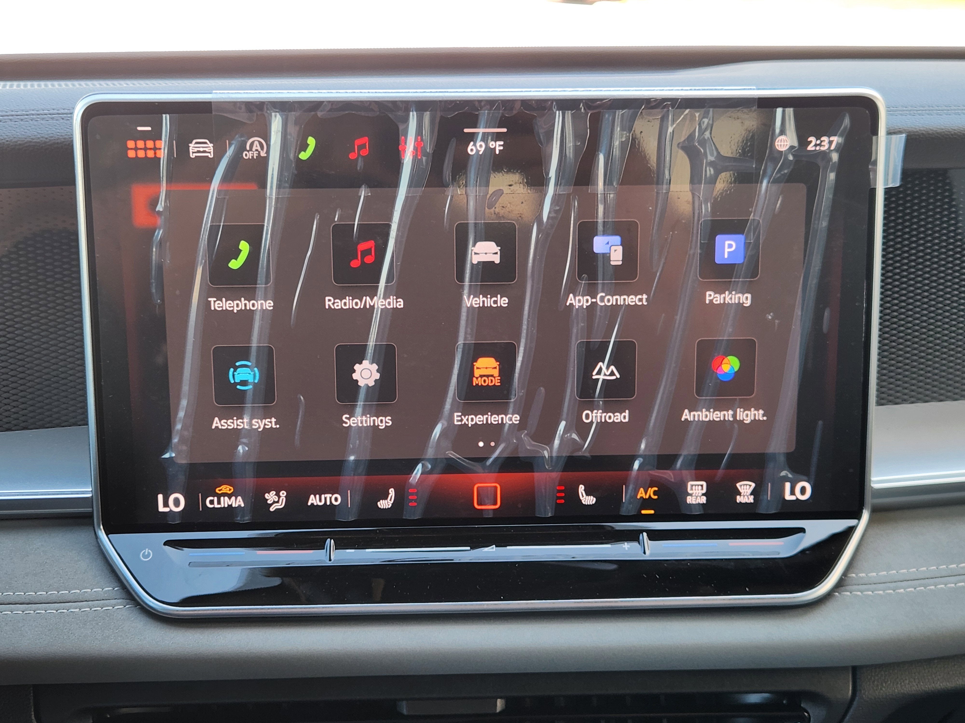 2026 Volkswagen Tiguan SE R-Line Black