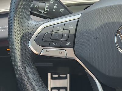 2025 Volkswagen Tiguan SE R-Line Black