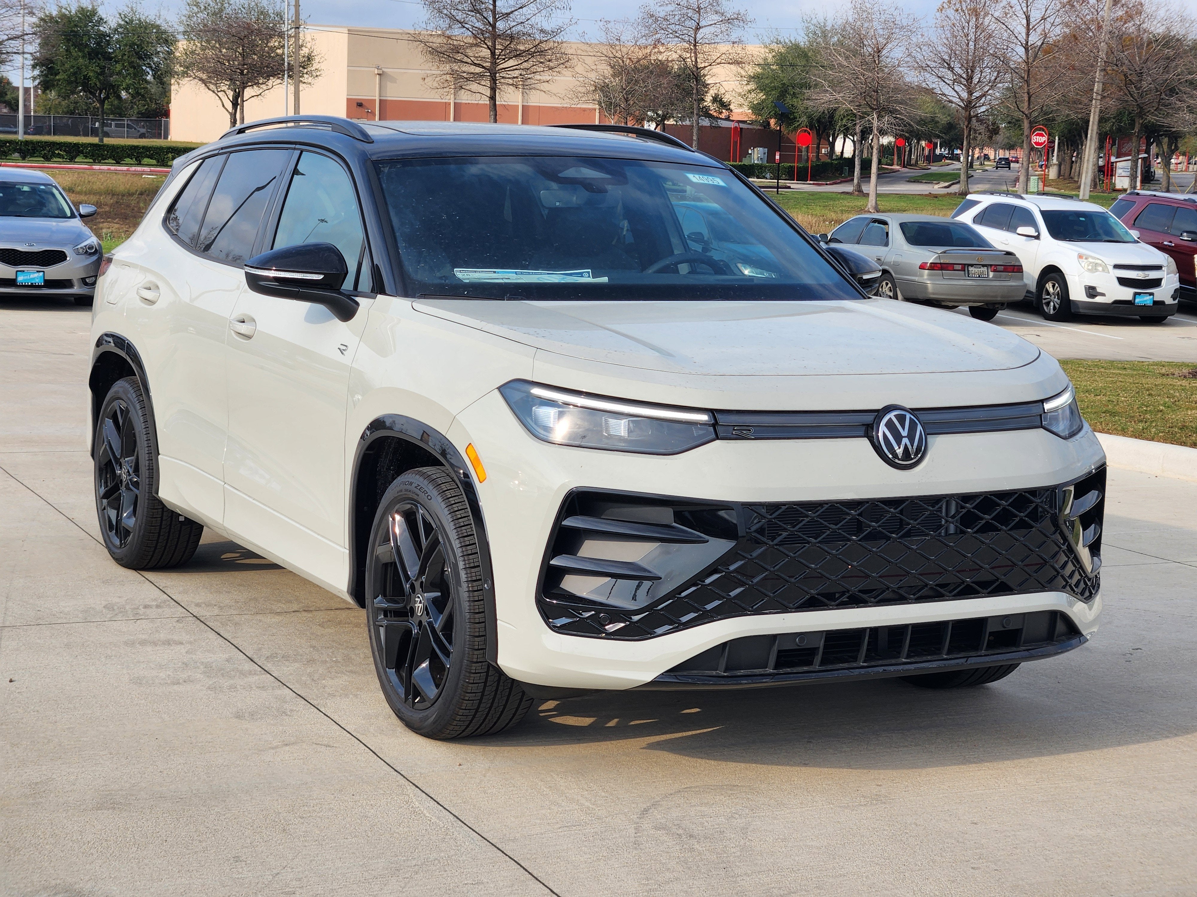 2026 Volkswagen Tiguan SE R-Line Black