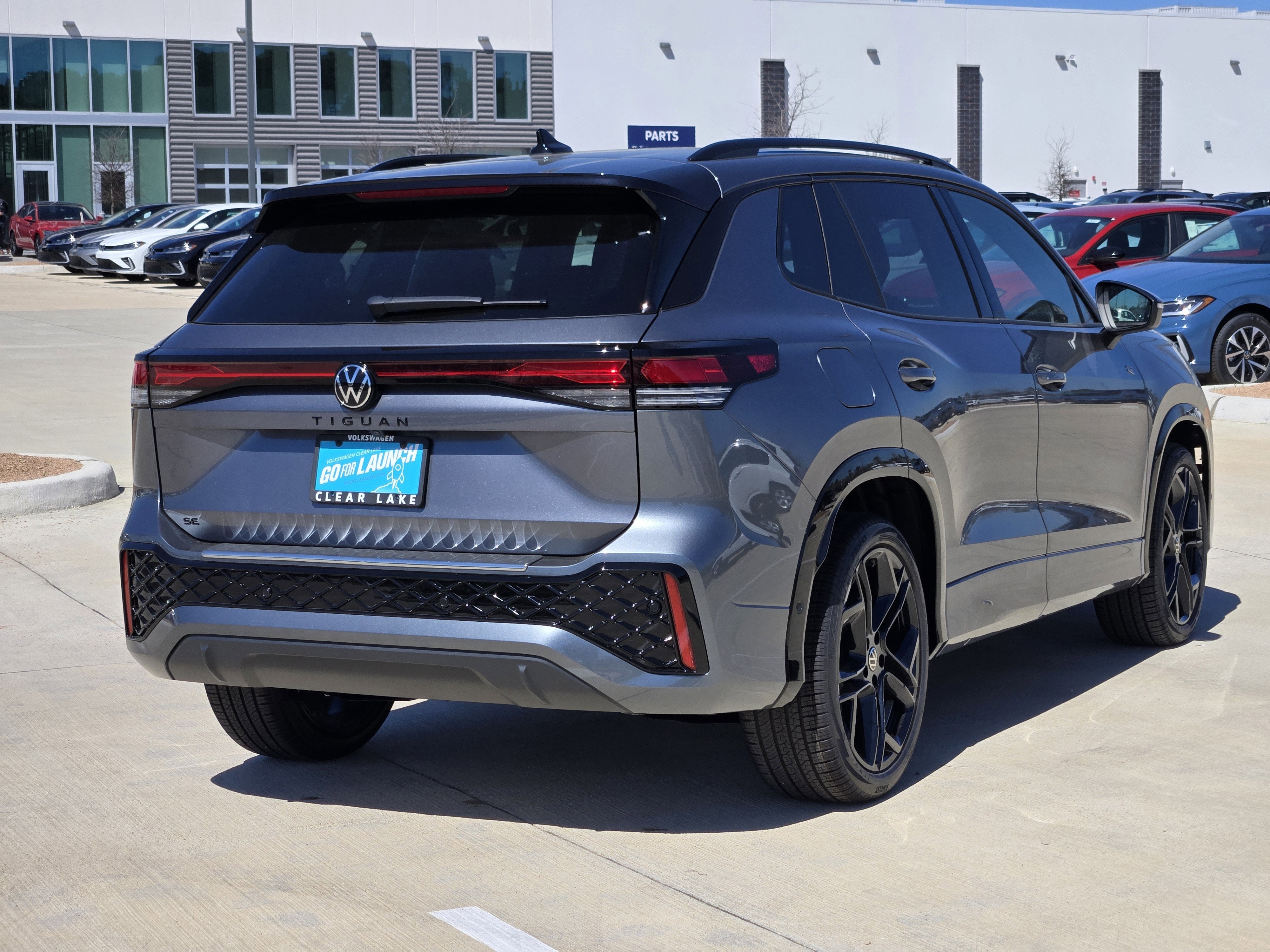 2026 Volkswagen Tiguan SE R-Line Black