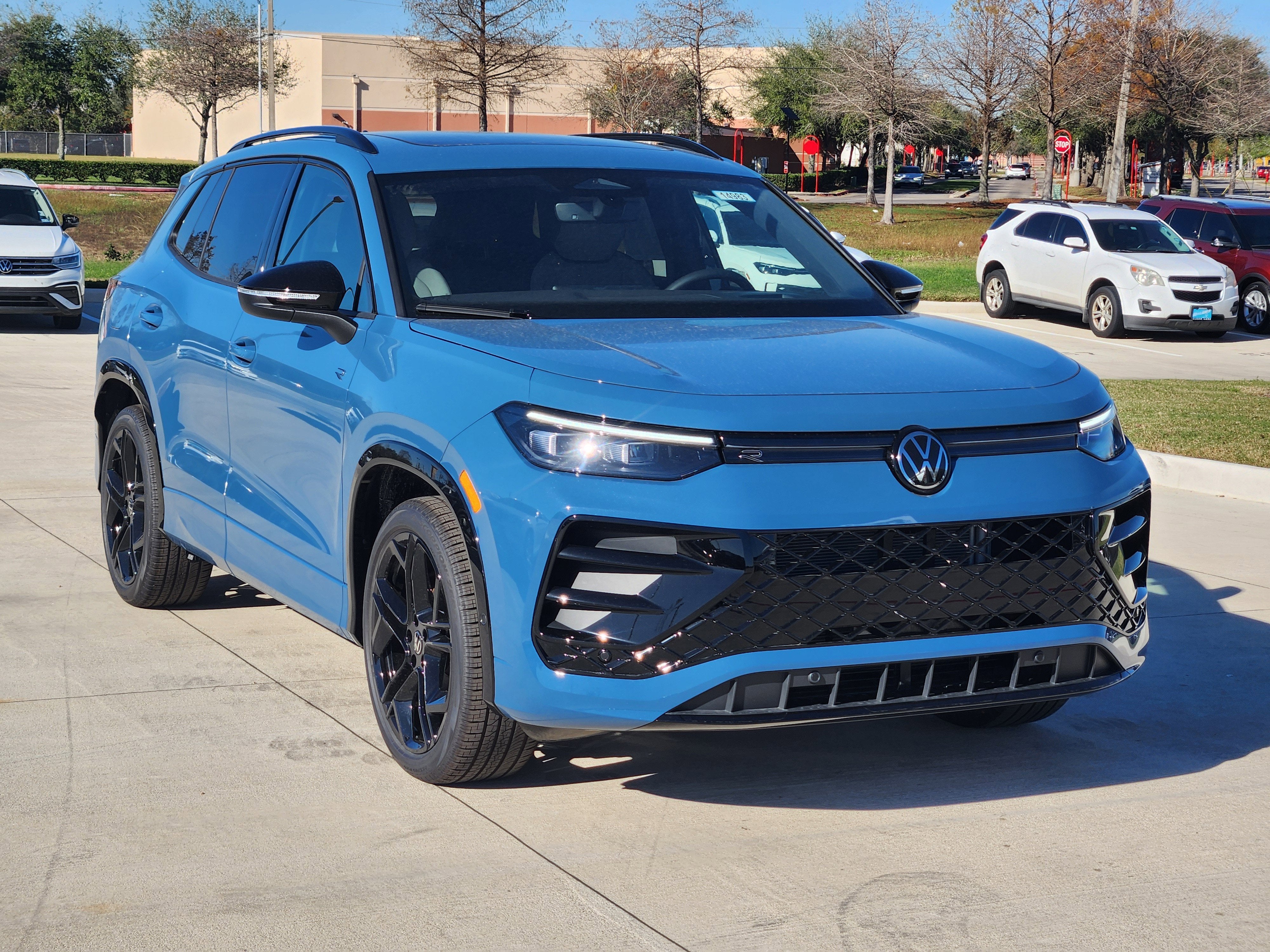 2026 Volkswagen Tiguan SE R-Line Black