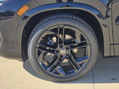 2026 Volkswagen Tiguan SE R-Line Black