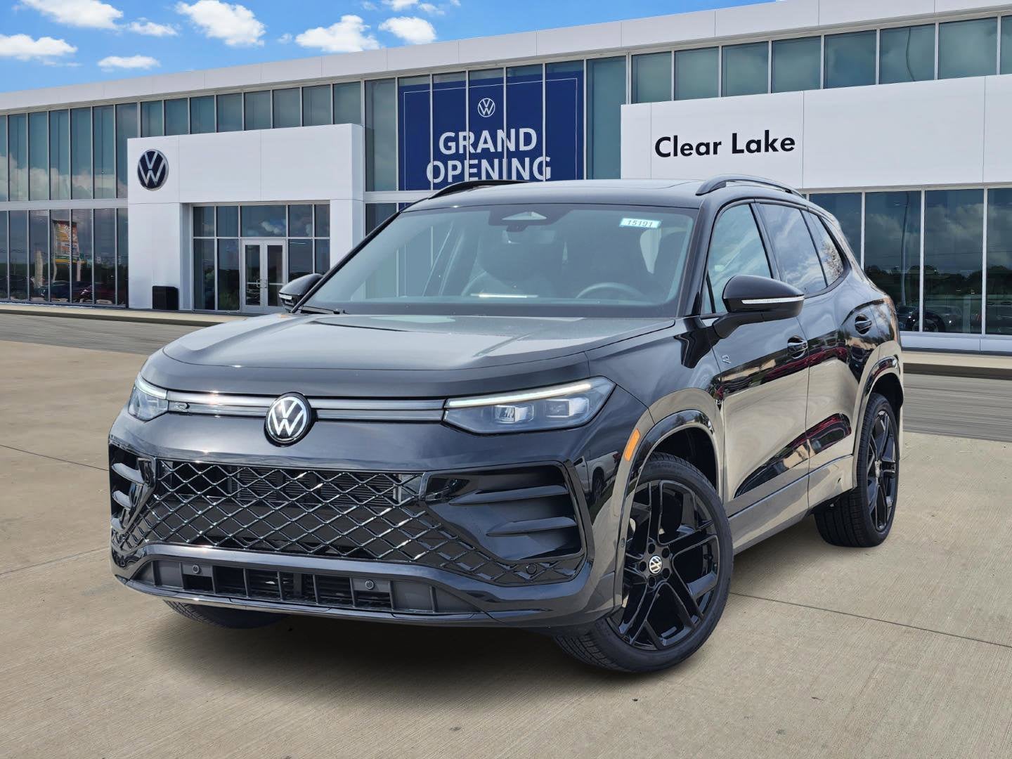 2026 Volkswagen Tiguan SE R-Line Black