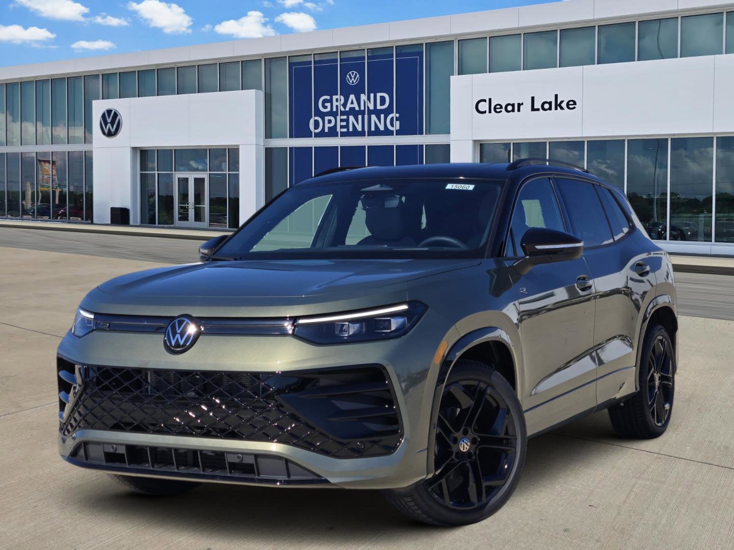 2026 Volkswagen Tiguan SE R-Line Black