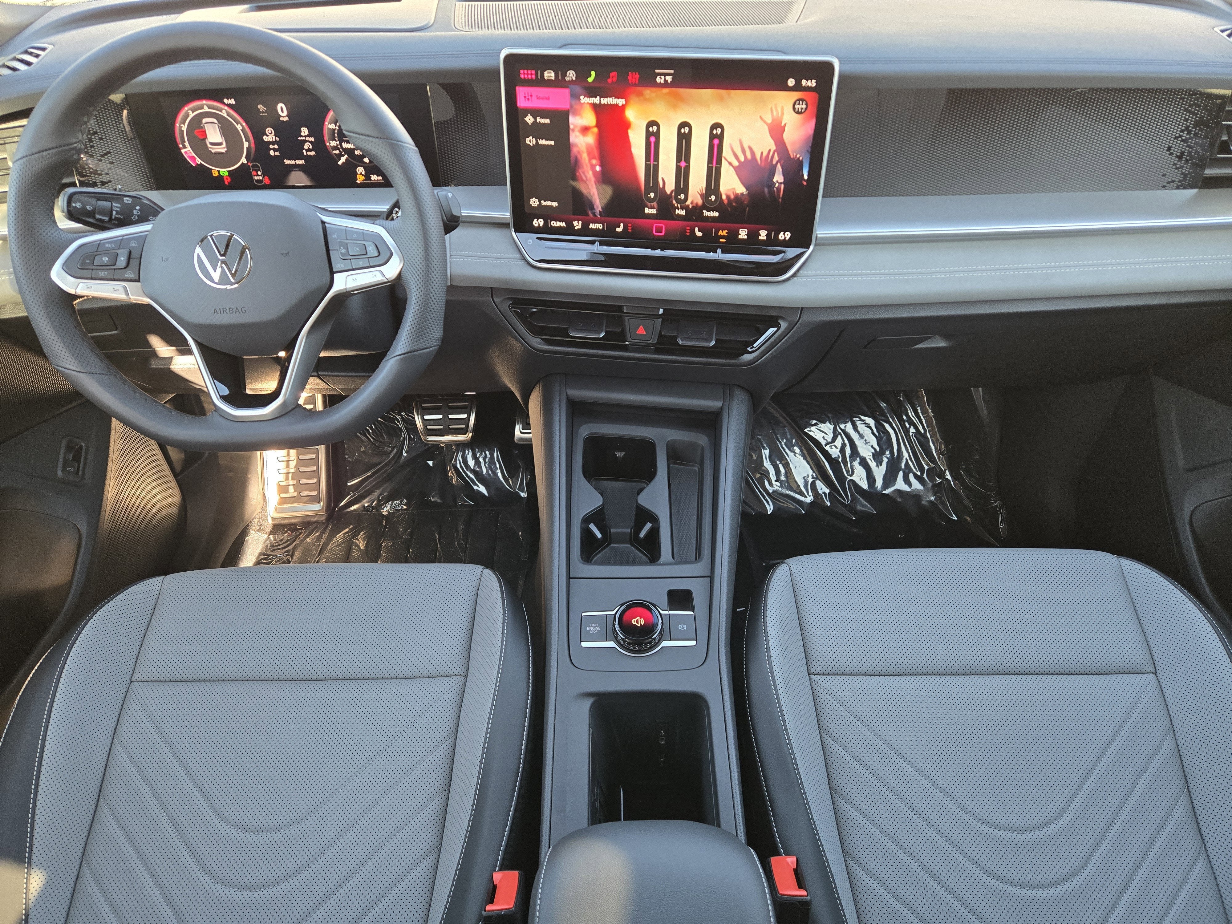 2026 Volkswagen Tiguan SE R-Line Black