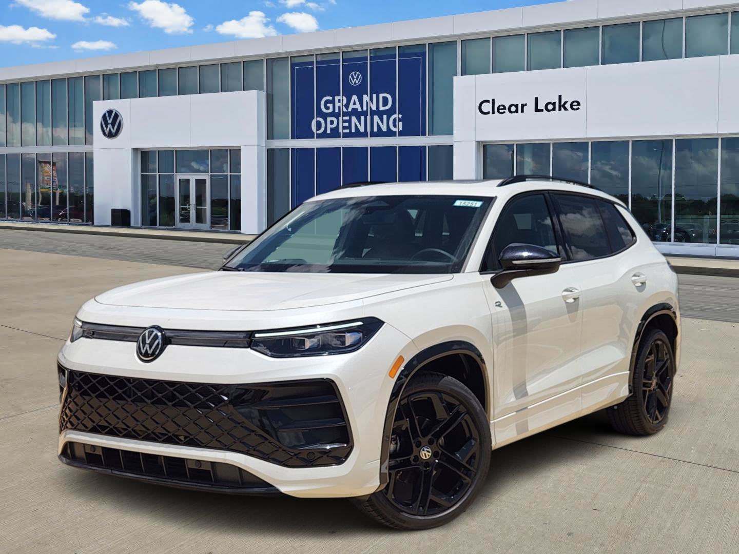 2026 Volkswagen Tiguan SE R-Line Black