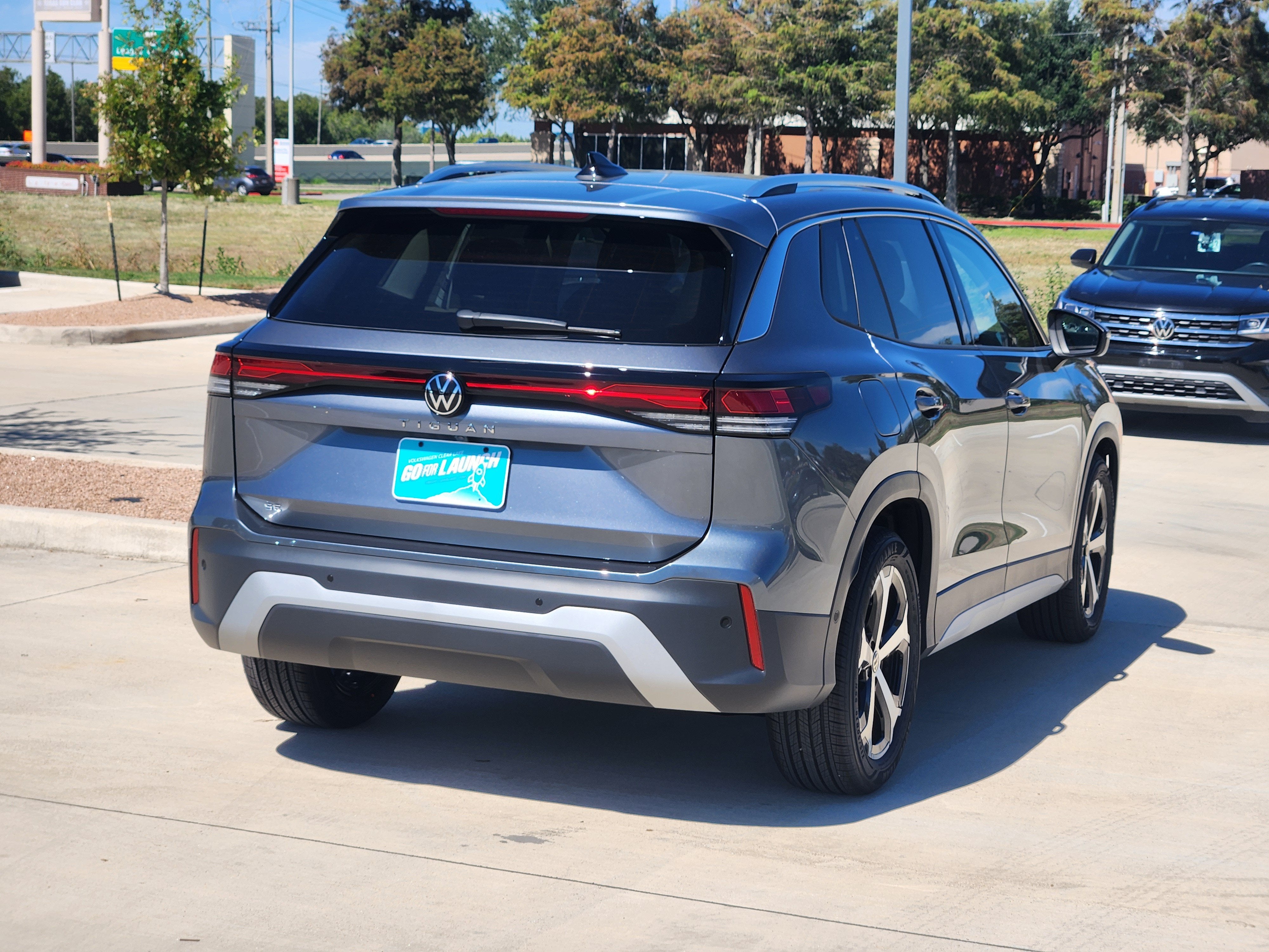 2027 Volkswagen Tiguan SE