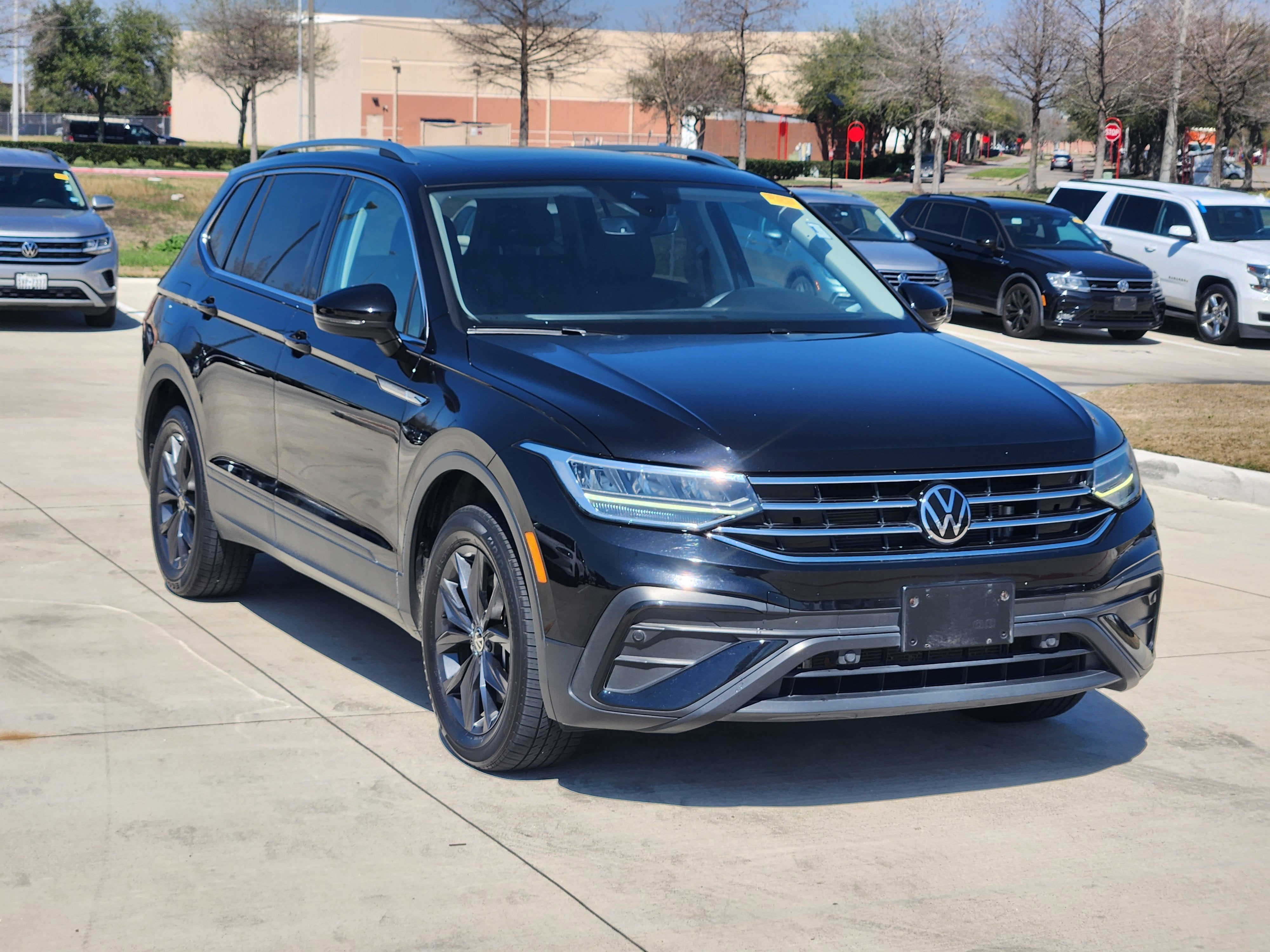 2023 Volkswagen Tiguan SE