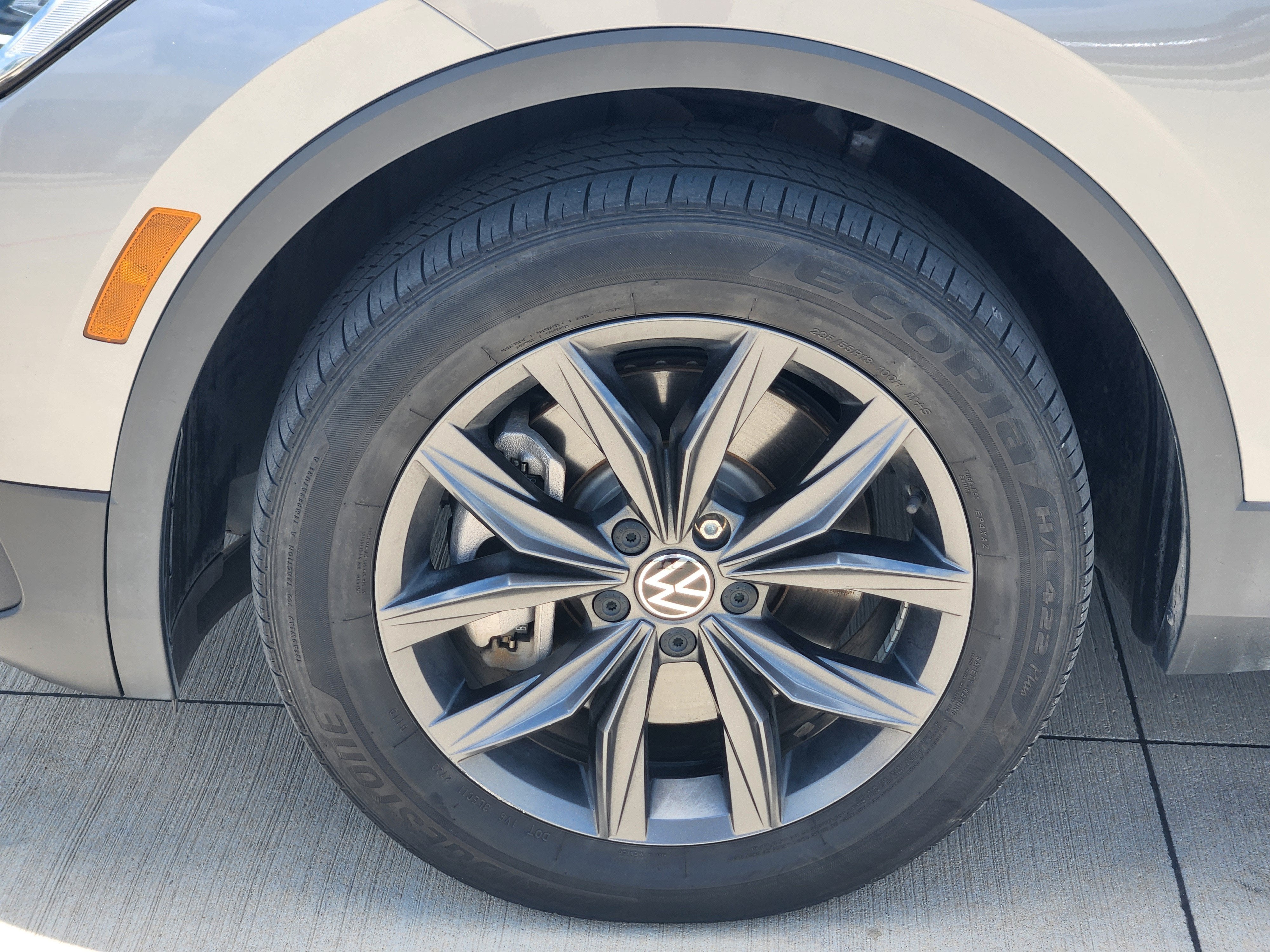 2024 Volkswagen Tiguan SE