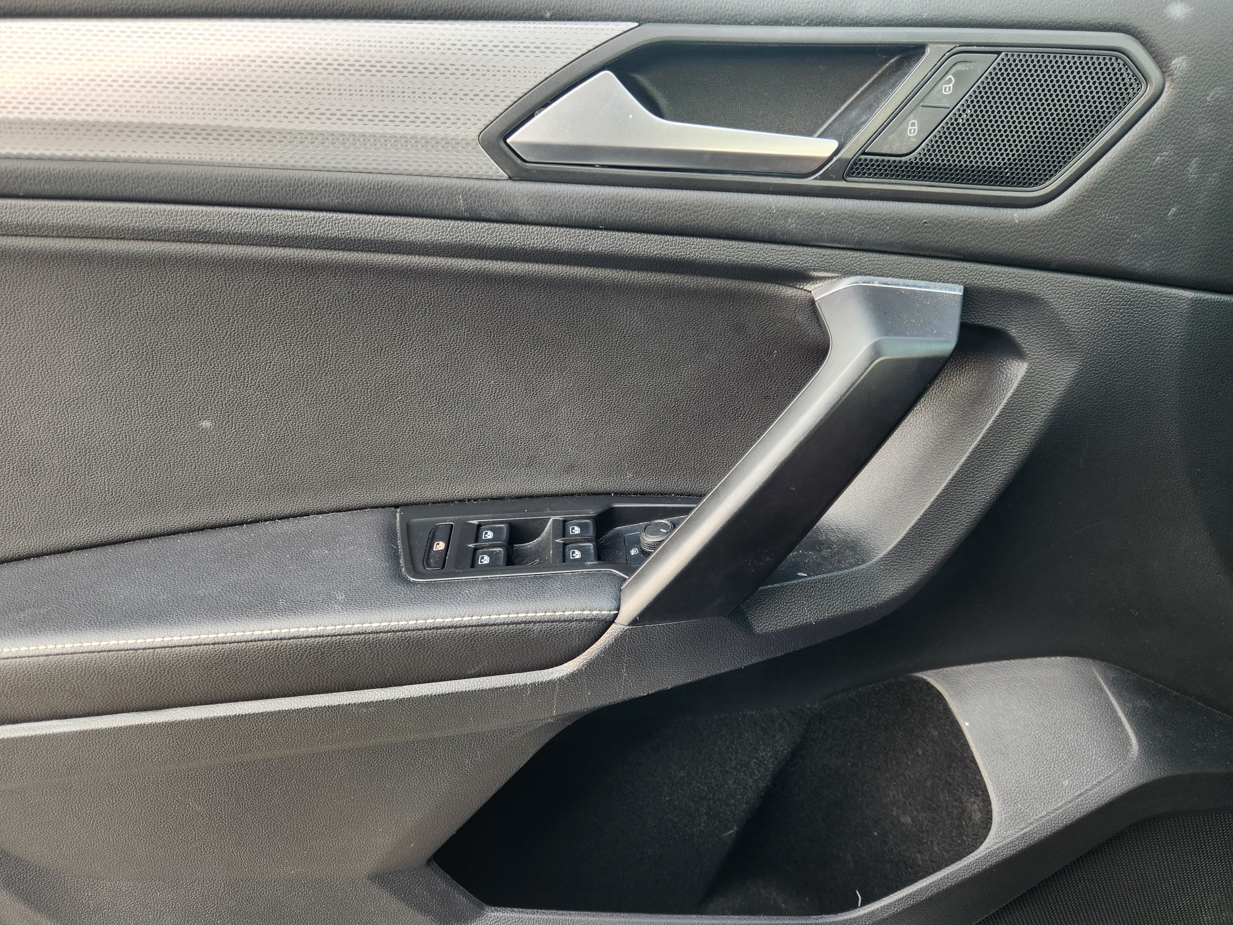 2023 Volkswagen Tiguan S