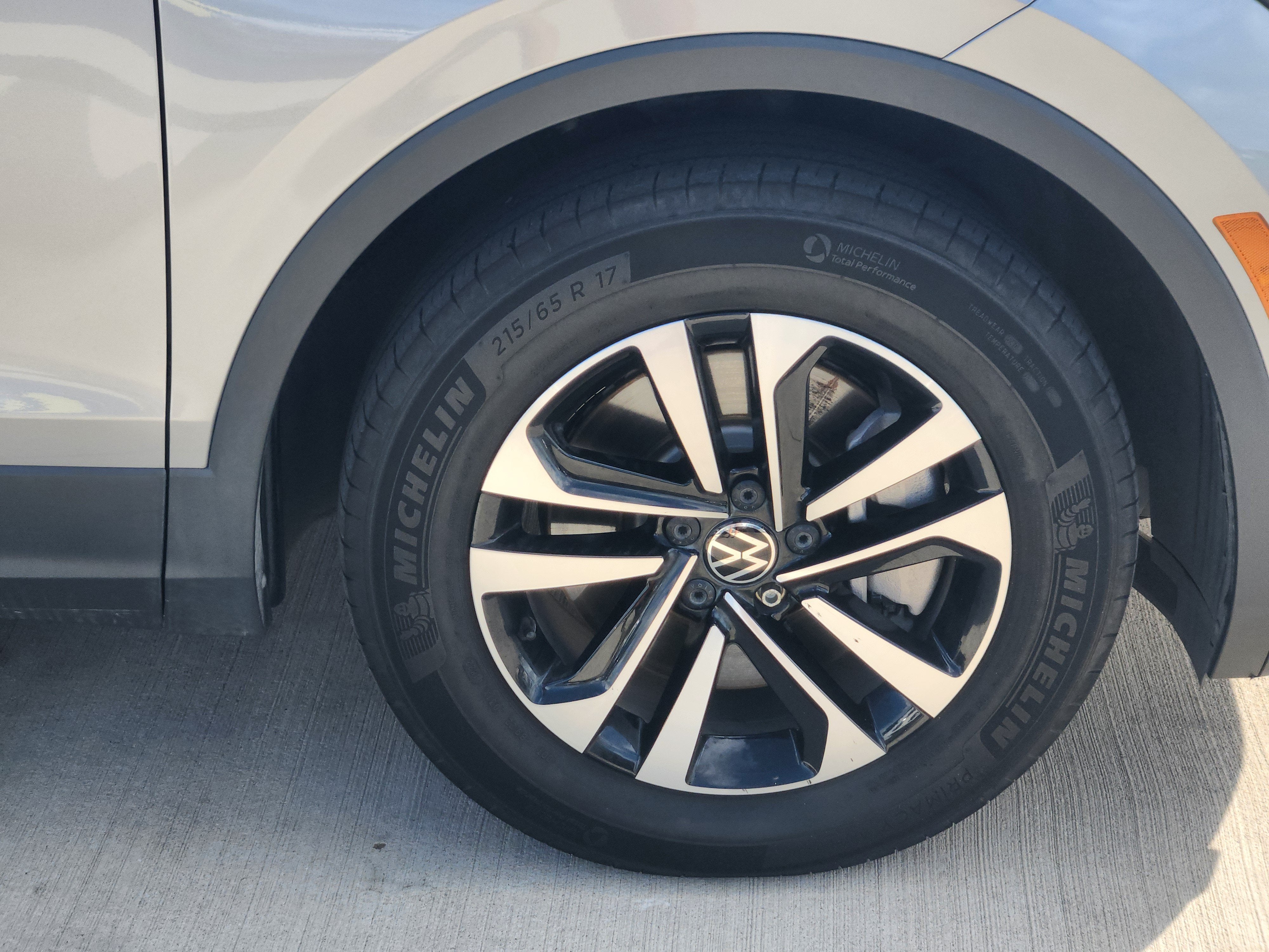 2024 Volkswagen Tiguan S