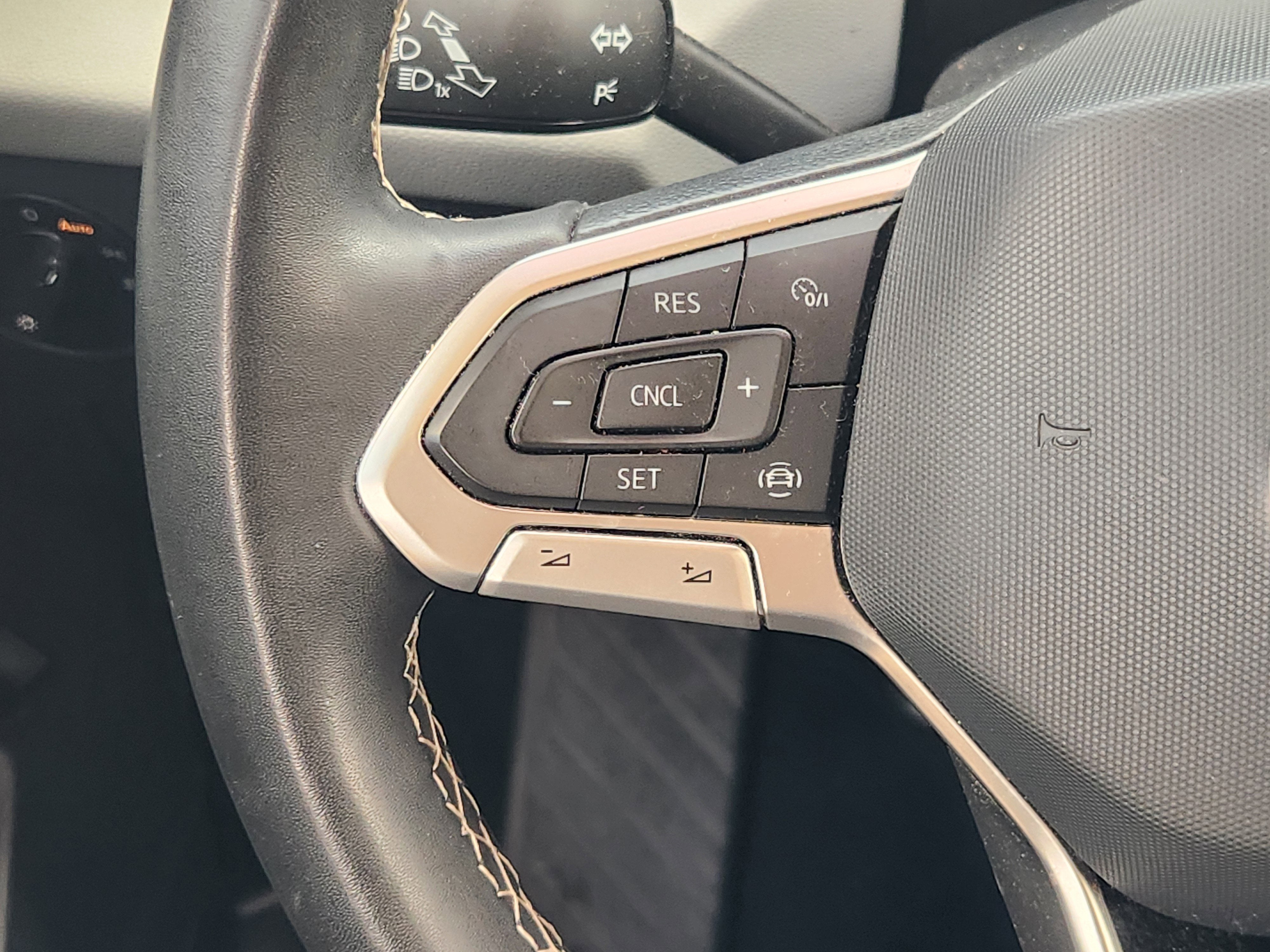 2022 Volkswagen Taos SE